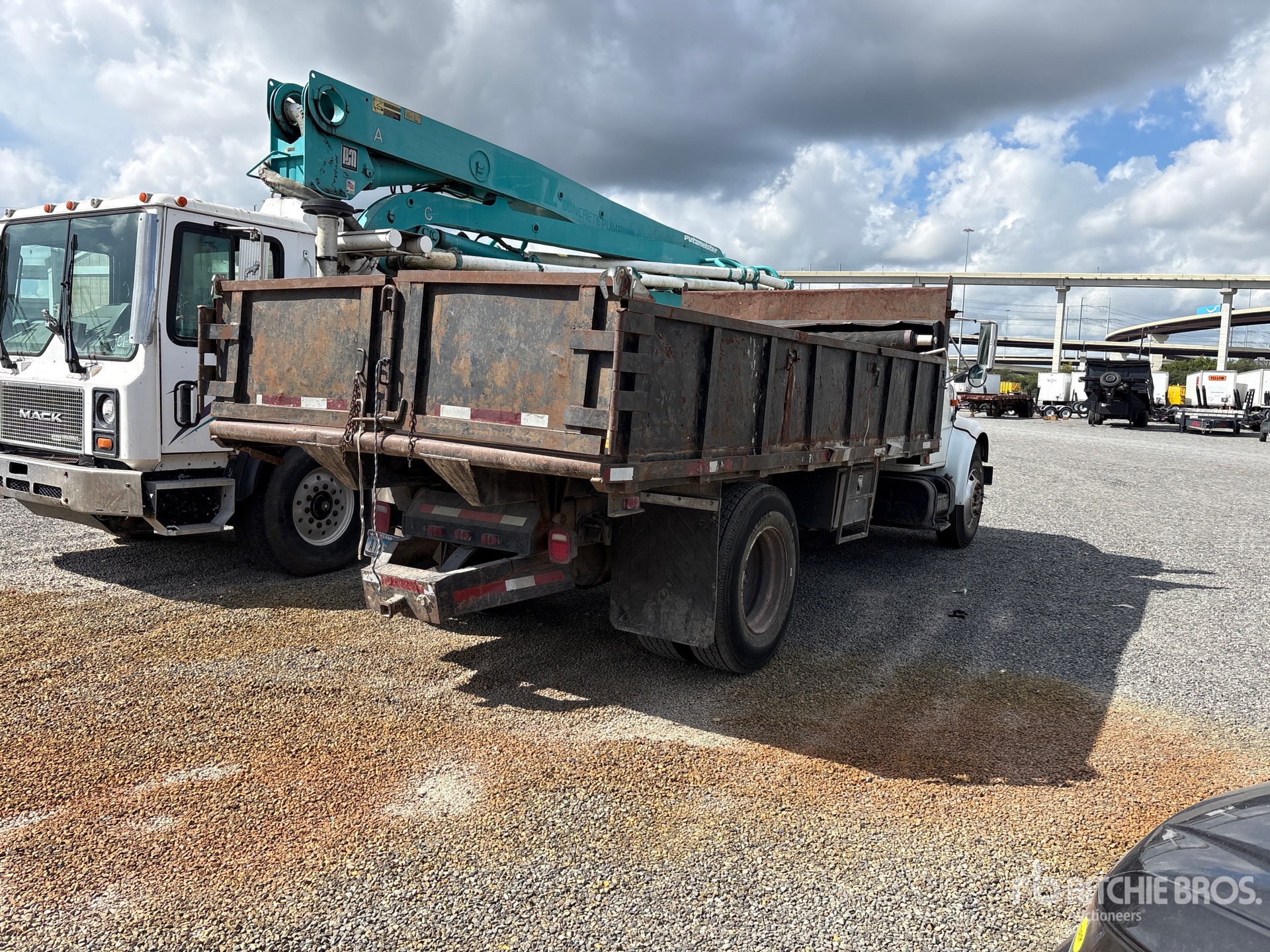 1996 International 4700