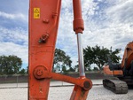Hydraulics with Bucket Cylinder