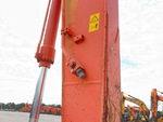 Hydraulics with Auxiliary Hydraulic Plumbing