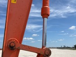 Hydraulics with Bucket Cylinder