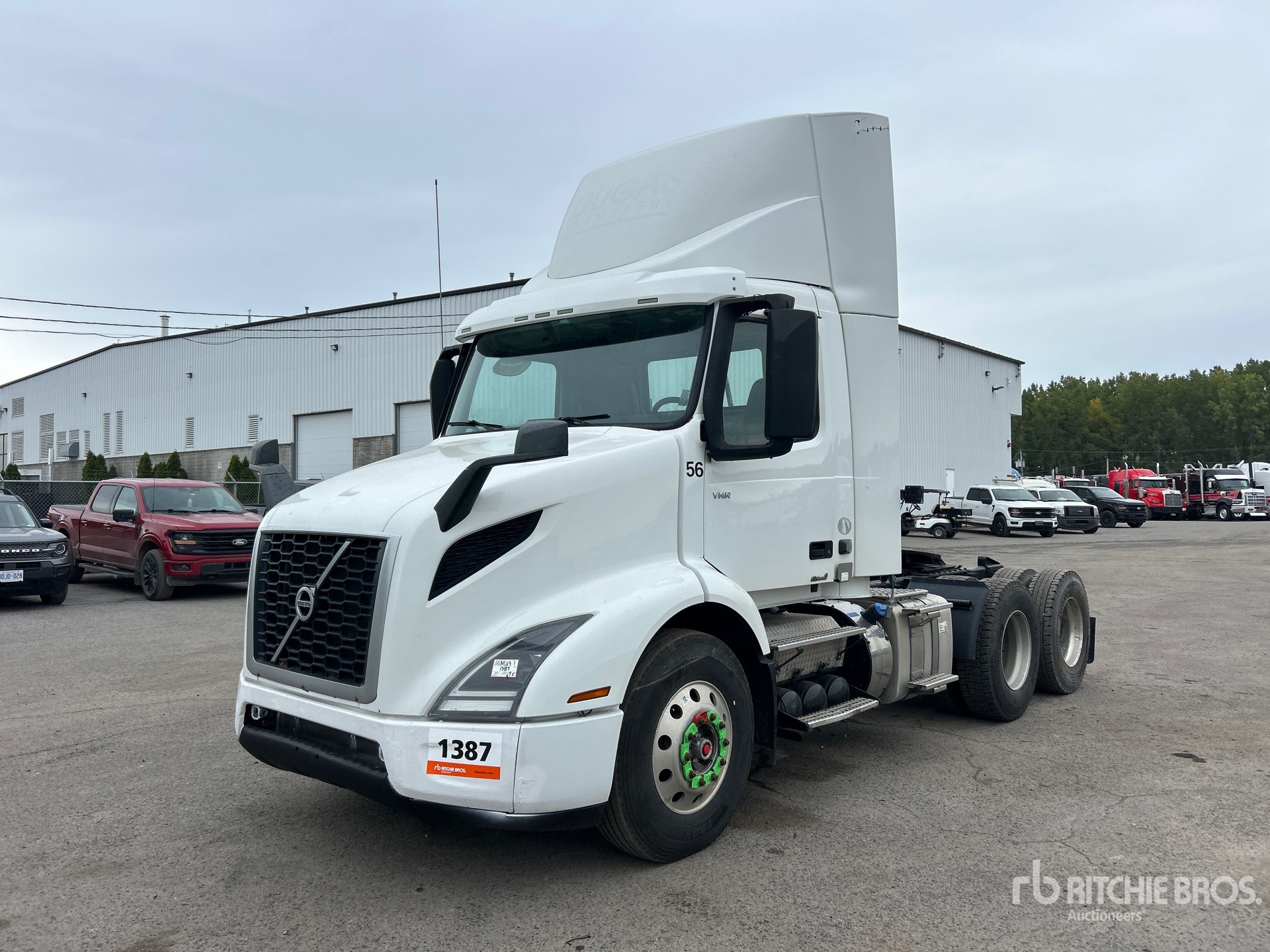 2020 Volvo VNR