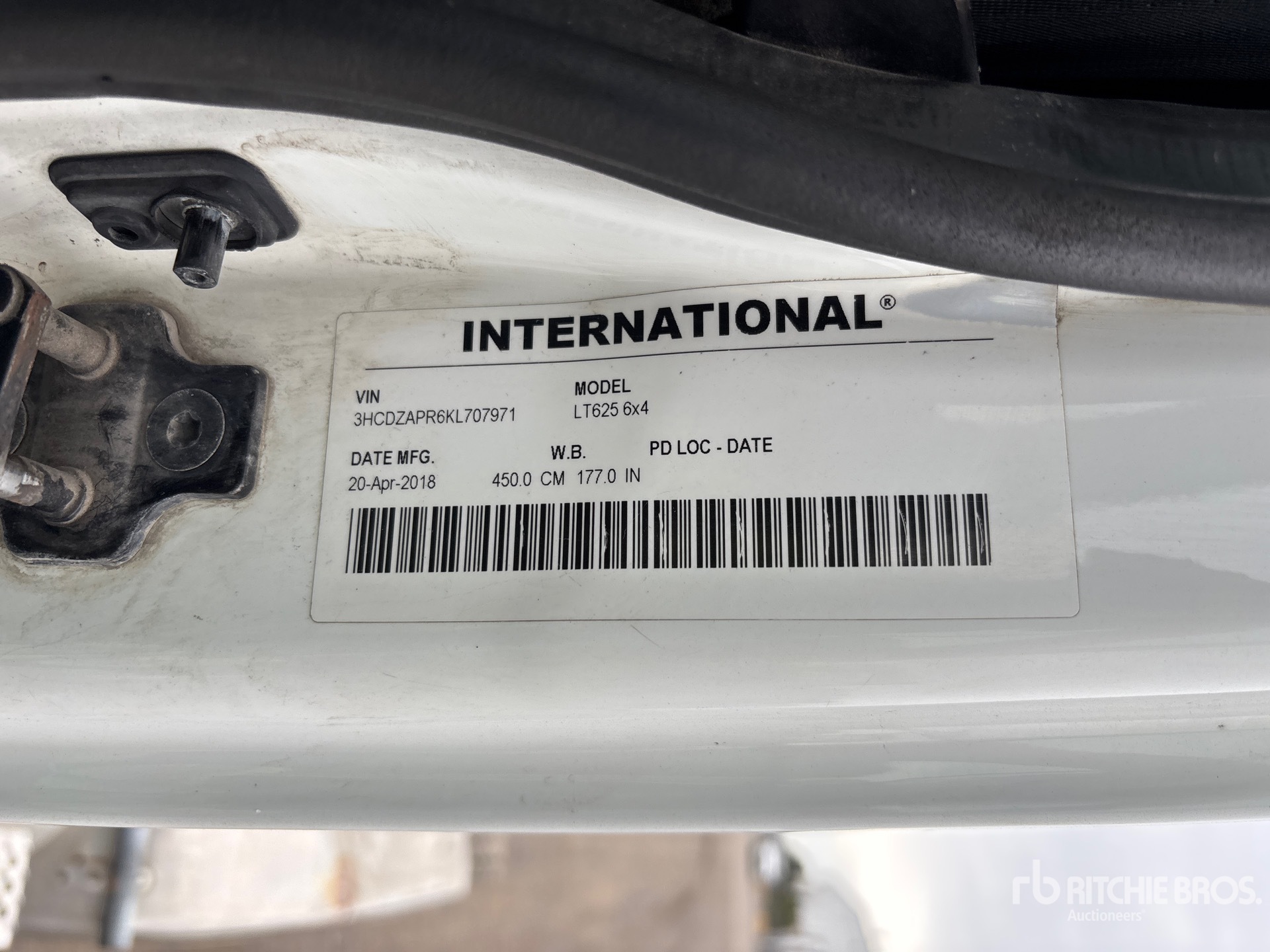 2019 International LT625