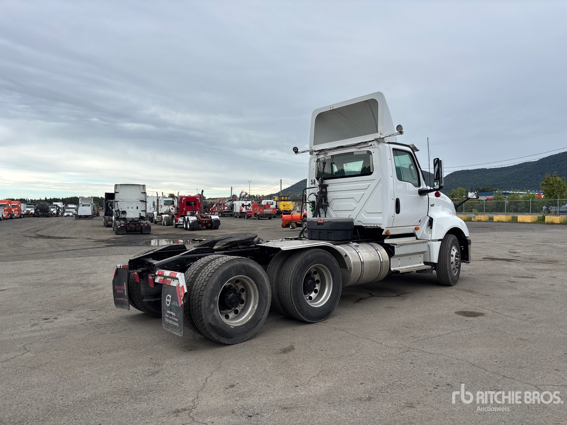 2019 International LT625