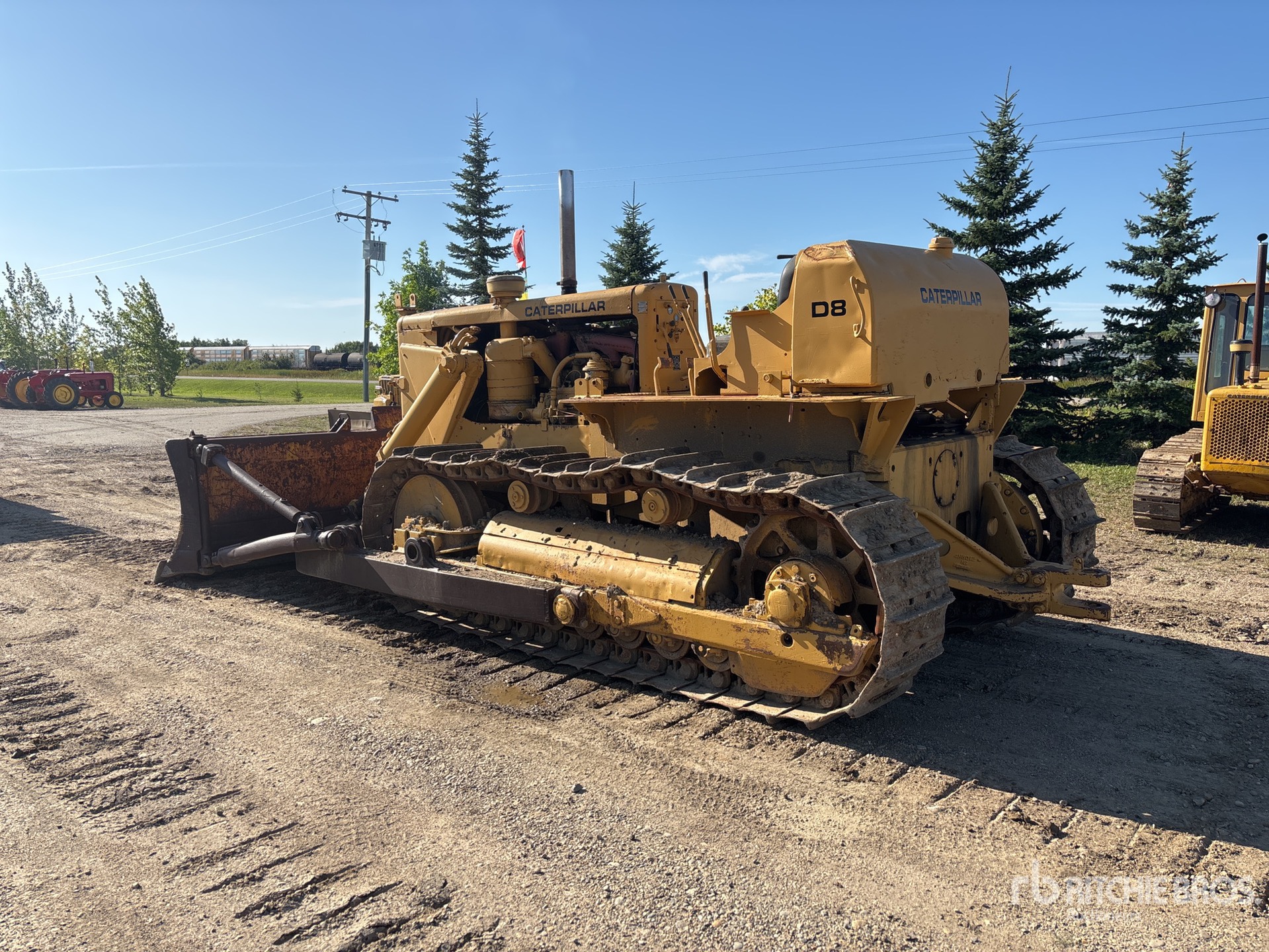 Caterpillar D8