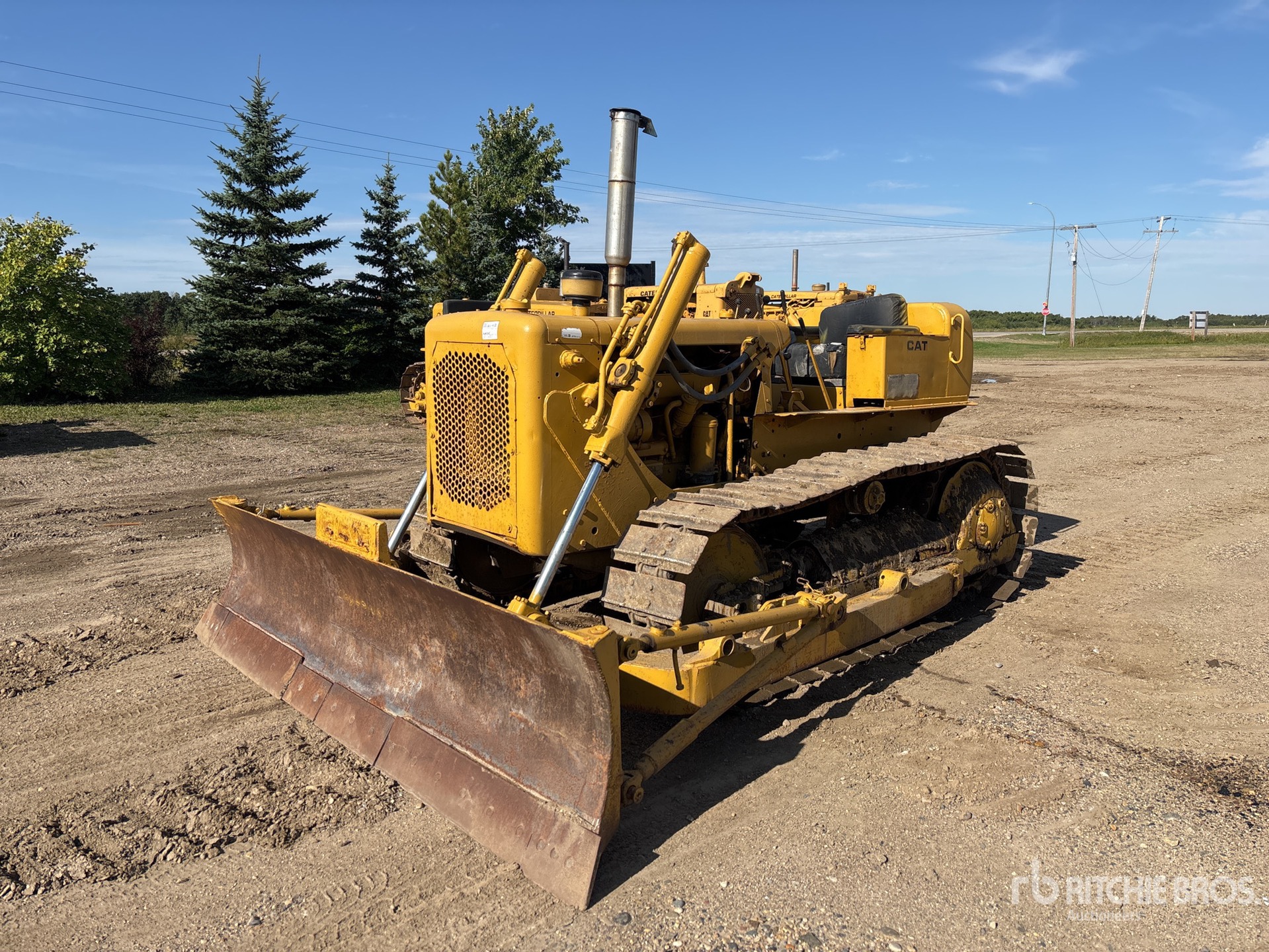Caterpillar D4
