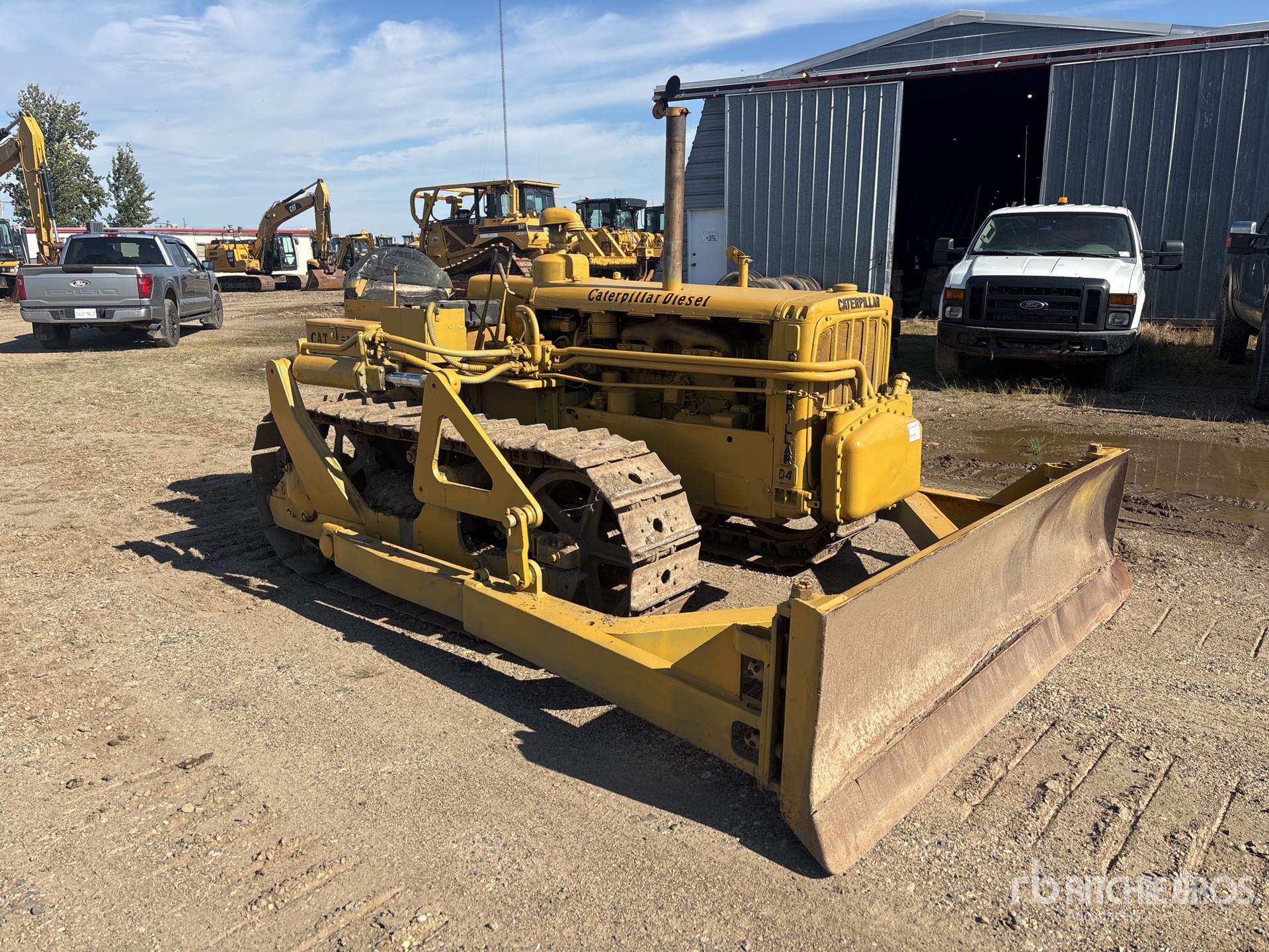 Caterpillar D4