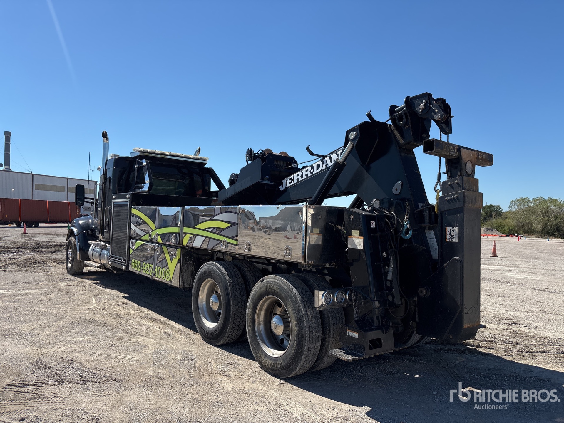 2021 Kenworth W990