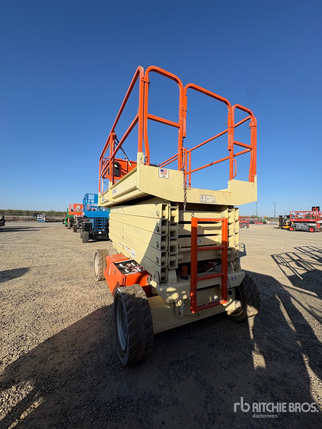 JLG M4069LE