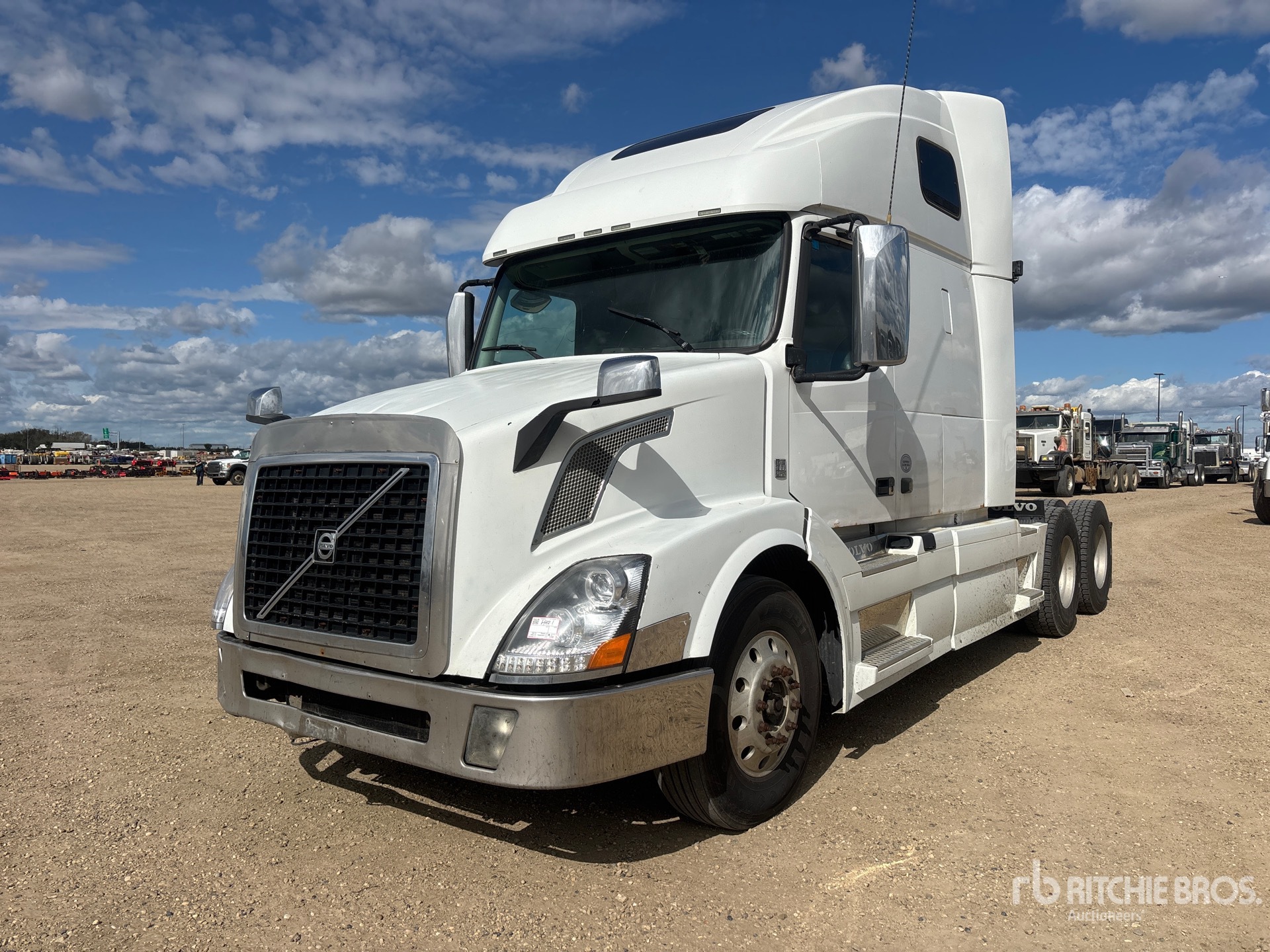 Photo of 2014 Volvo VNL