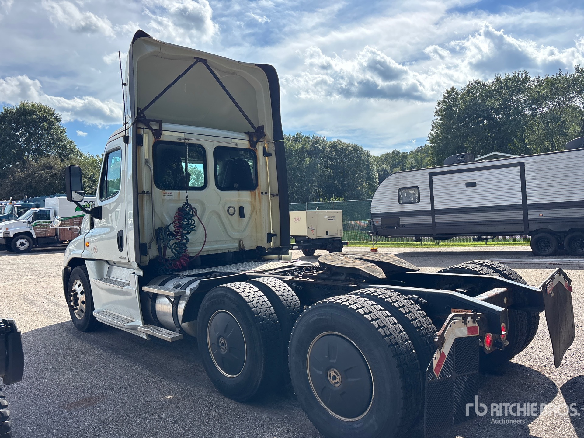 2019 Freightliner CASCADIA 125
