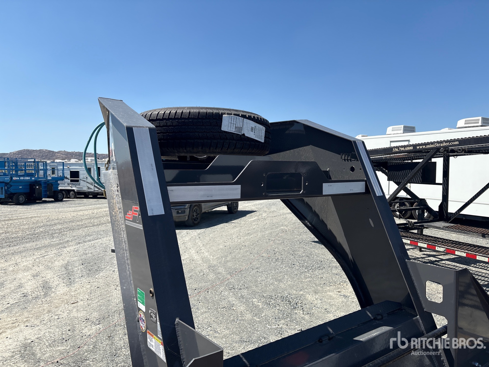 2026 Horizon 31 ft T/A Gooseneck