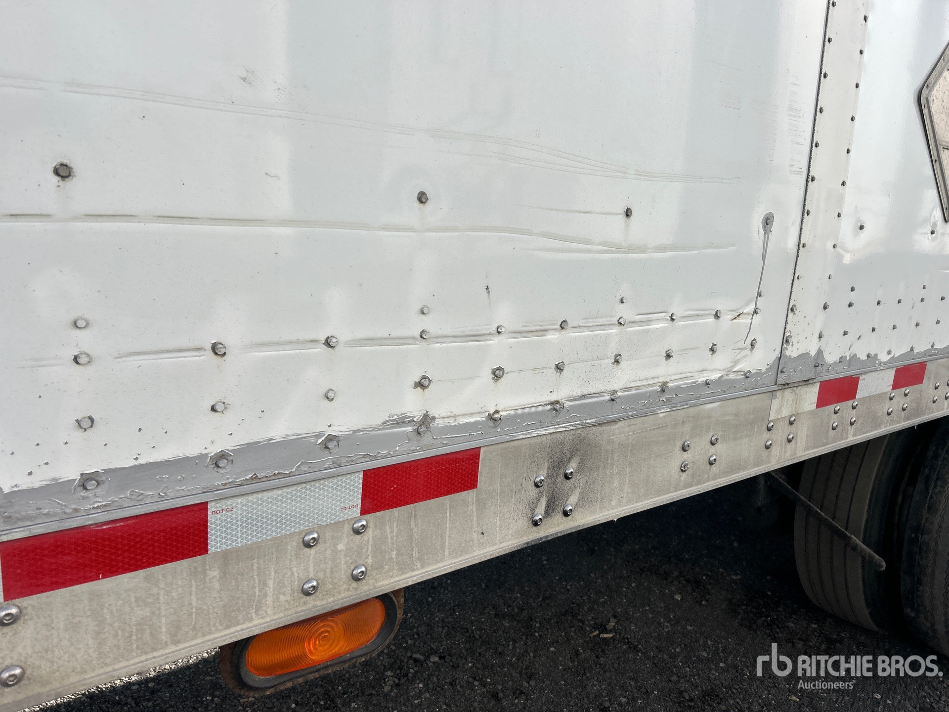 2011 Manac 53 FT TRI/A