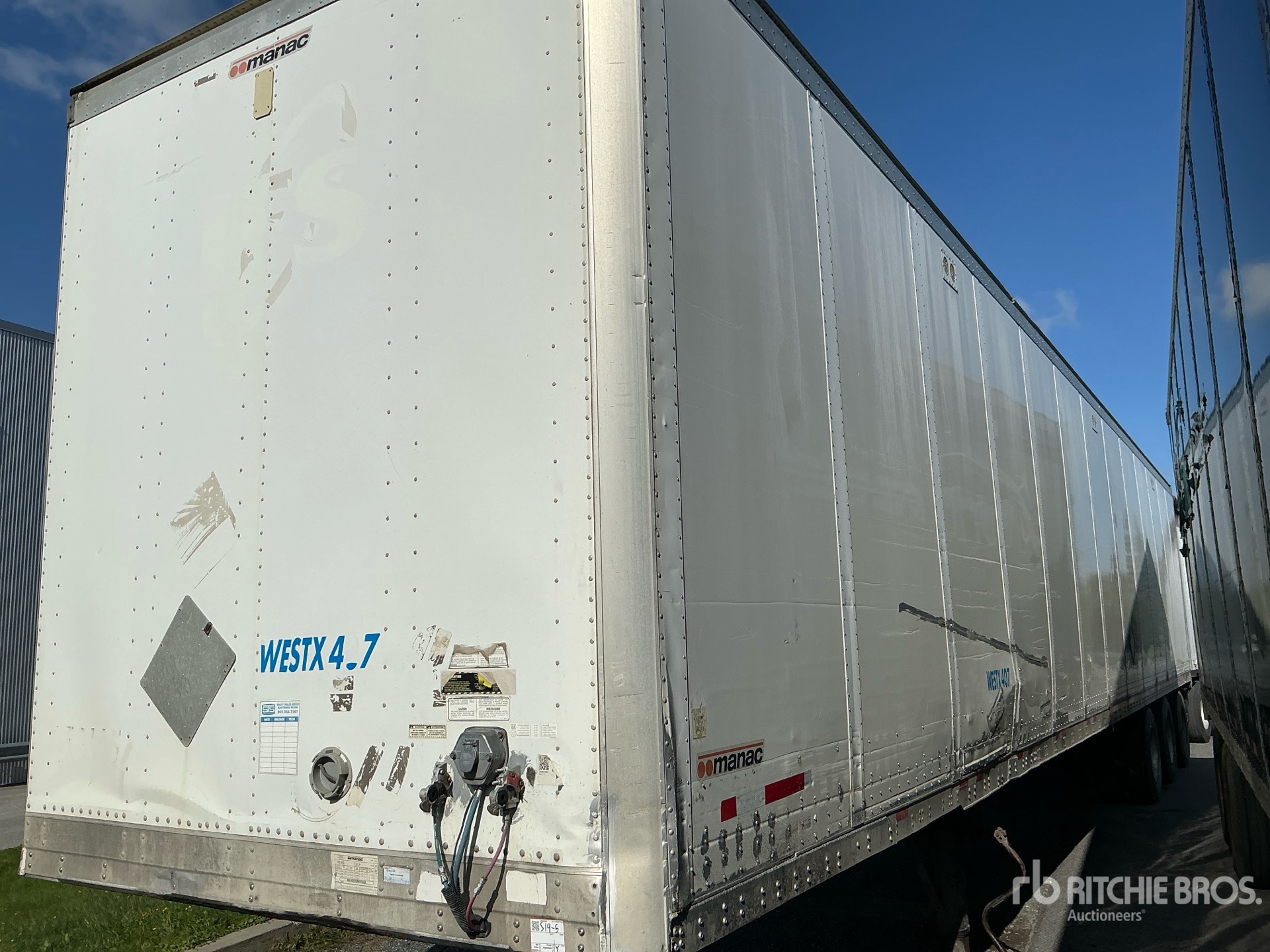 2011 Manac 53 FT TRI/A