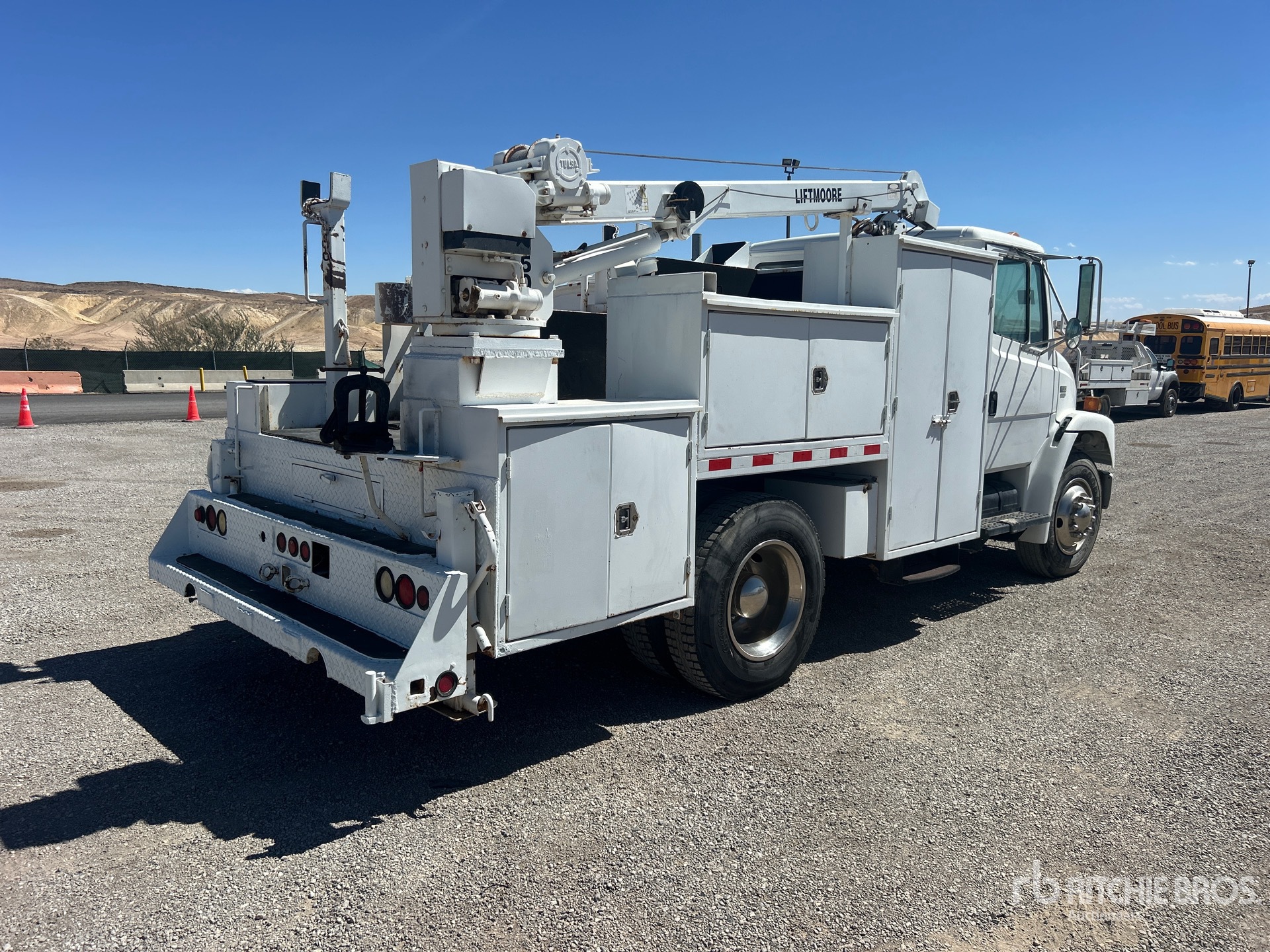 1998 Freightliner FL60