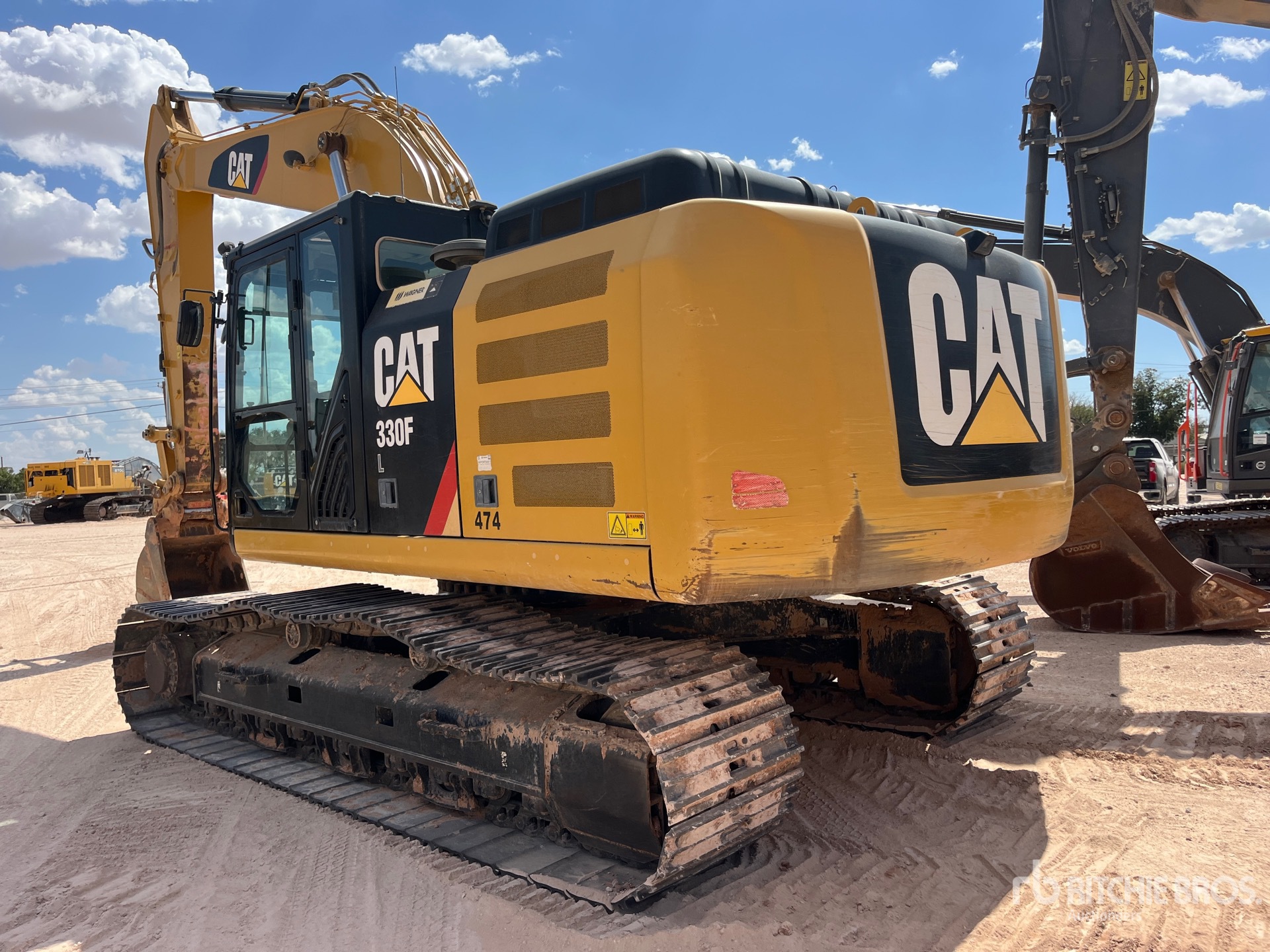 2018 Caterpillar 330FL