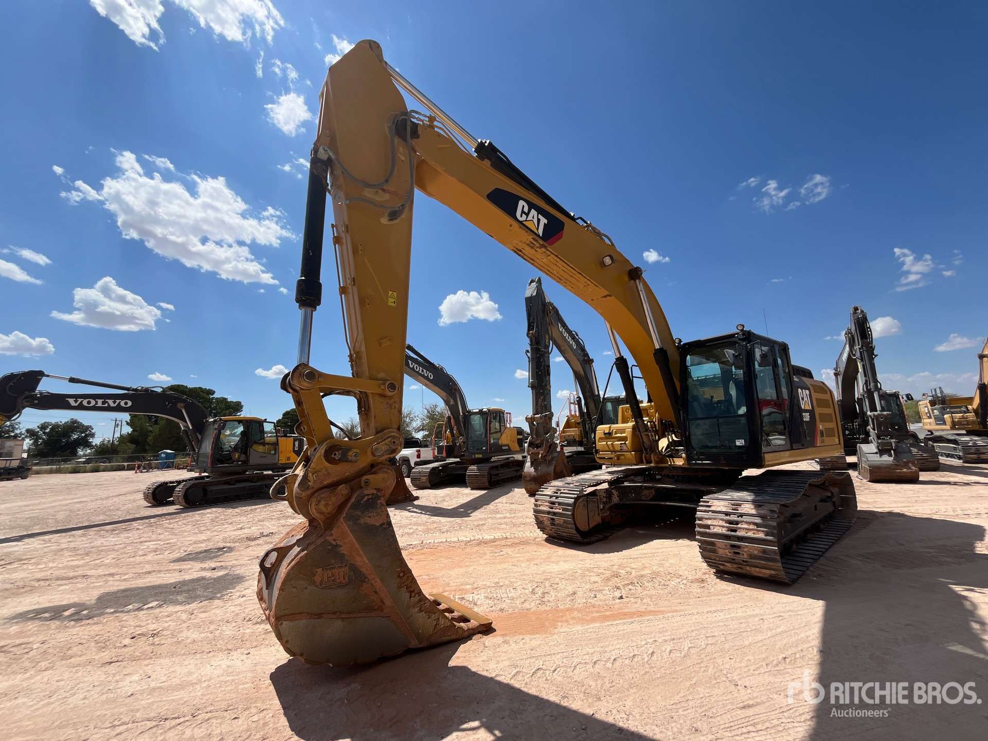 Photo of 2018 Caterpillar 330FL