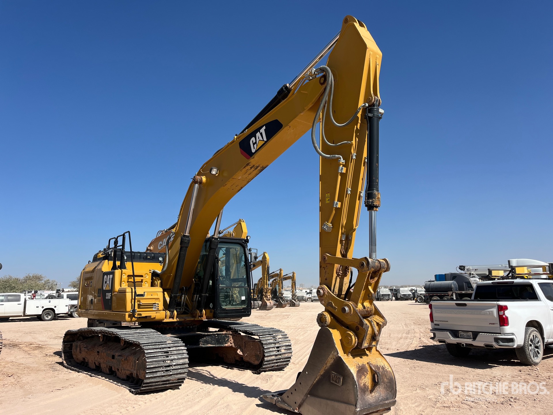 2018 Caterpillar 330F L