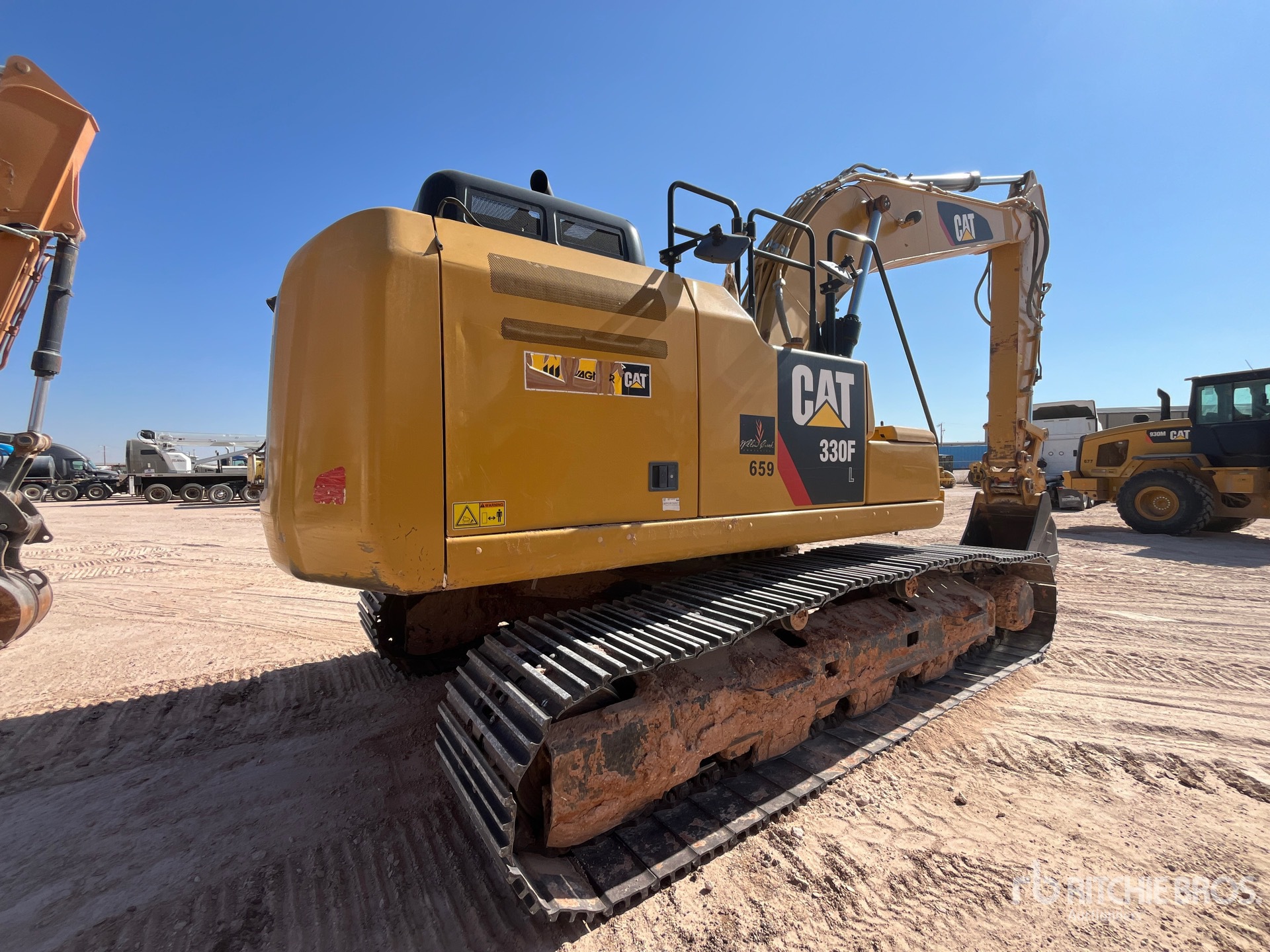 2018 Caterpillar 330F L
