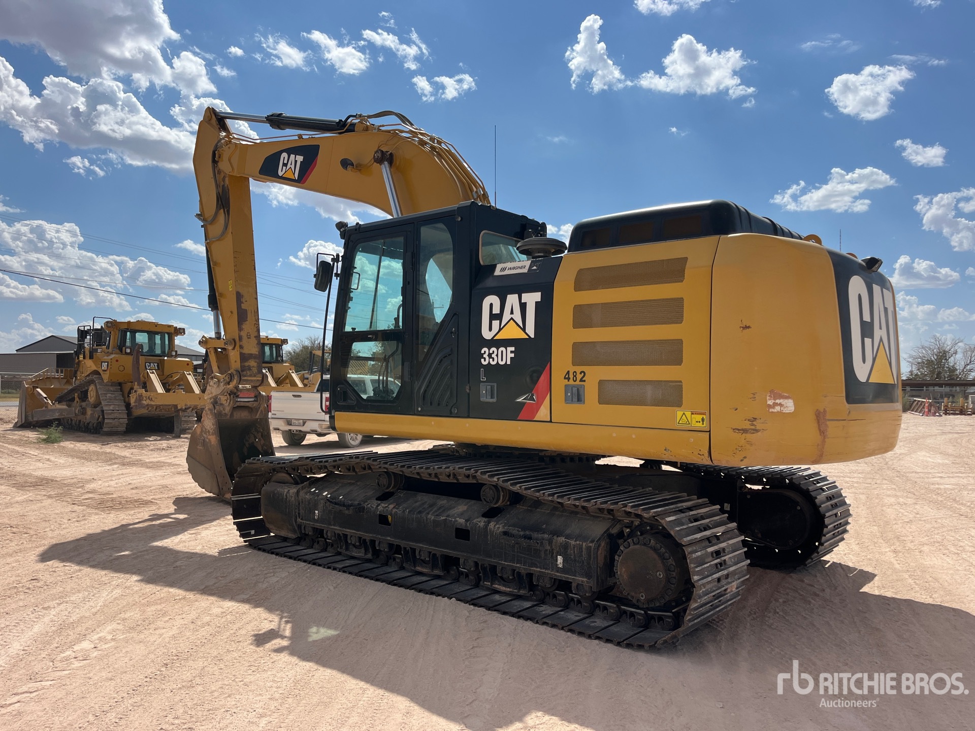2018 Caterpillar 330FL