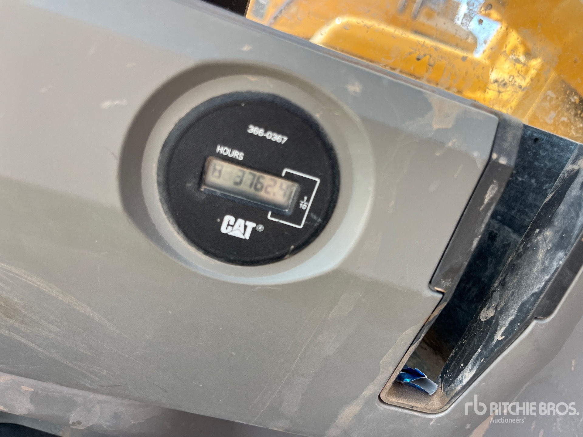 2018 Caterpillar 330FL