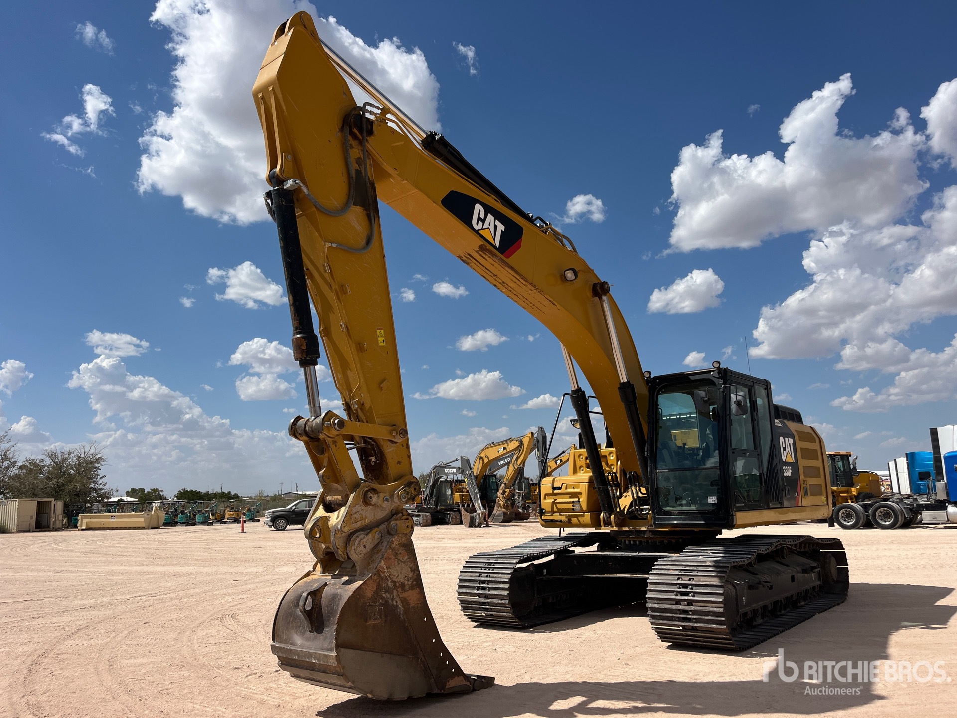 Photo of 2018 Caterpillar 330FL