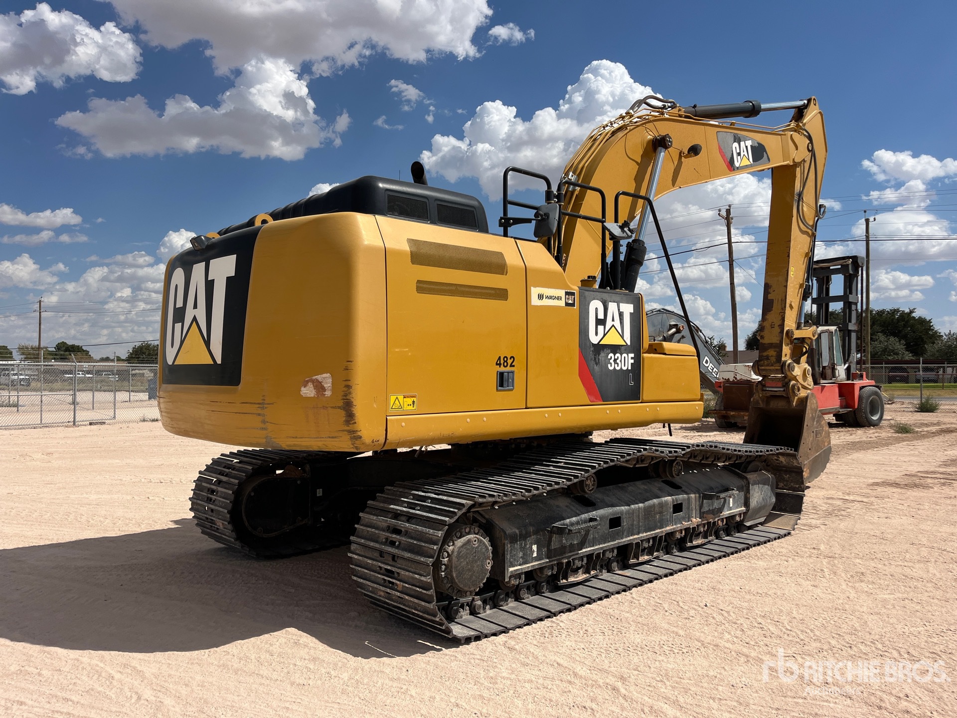 2018 Caterpillar 330FL