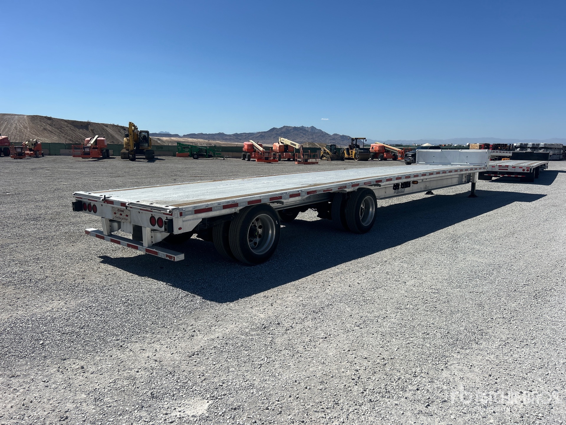 2024 Extreme 53 FT SPREAD AXLE