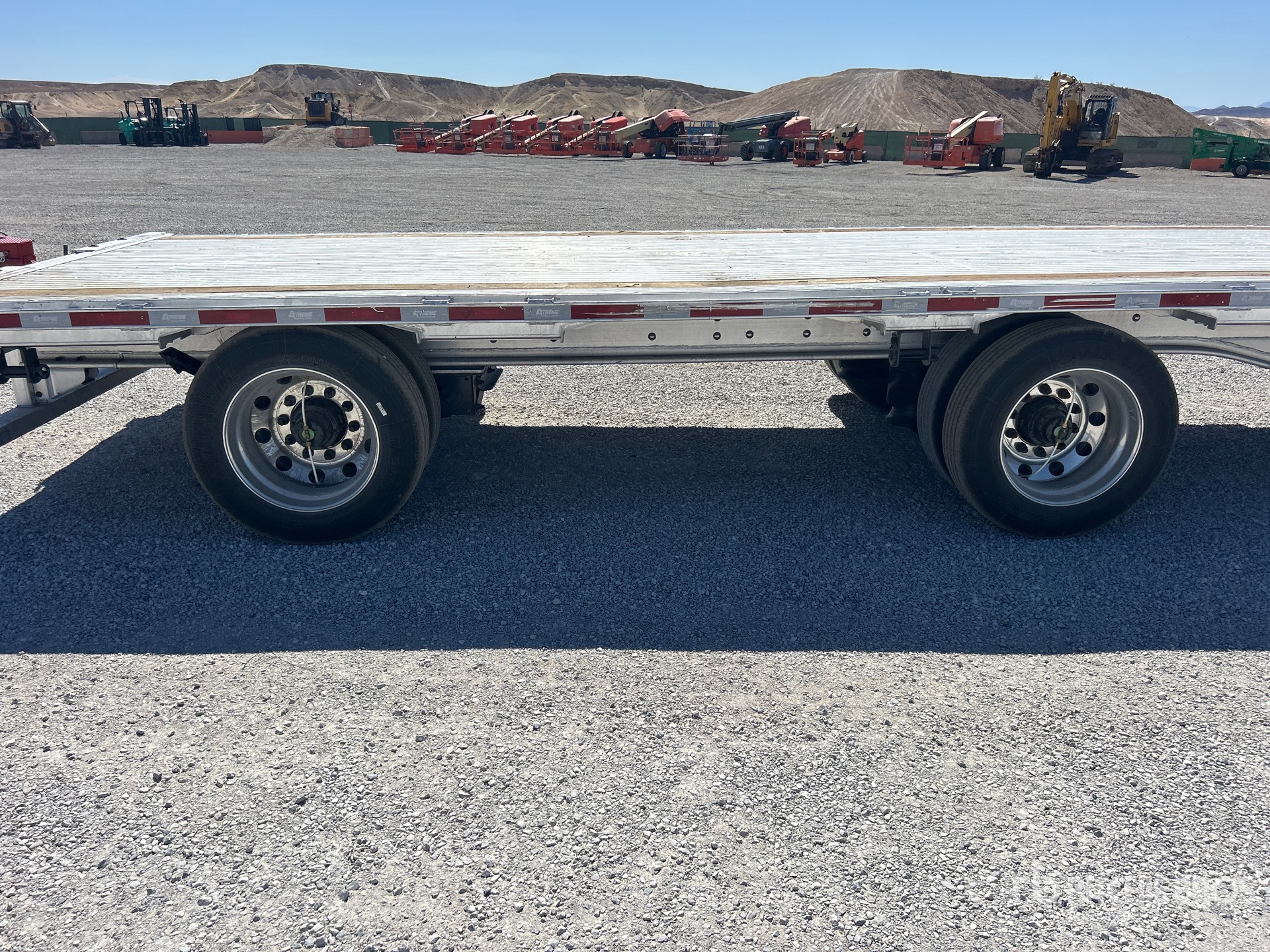 2024 Extreme 53 FT SPREAD AXLE