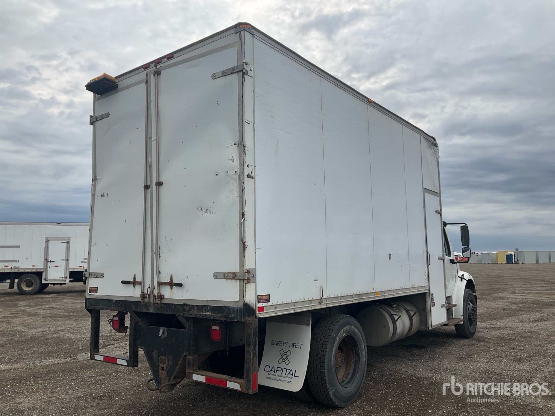 2012 Freightliner M2 106
