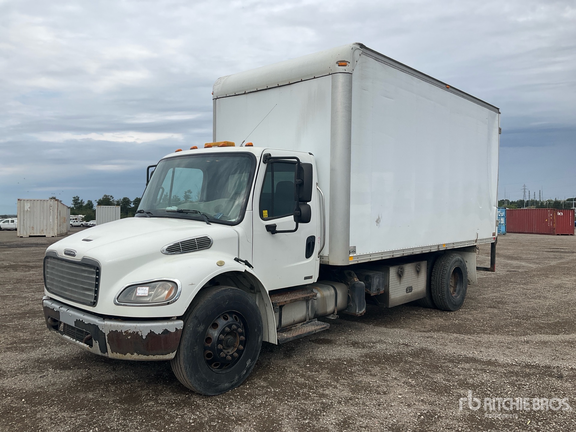 2012 Freightliner M2 106
