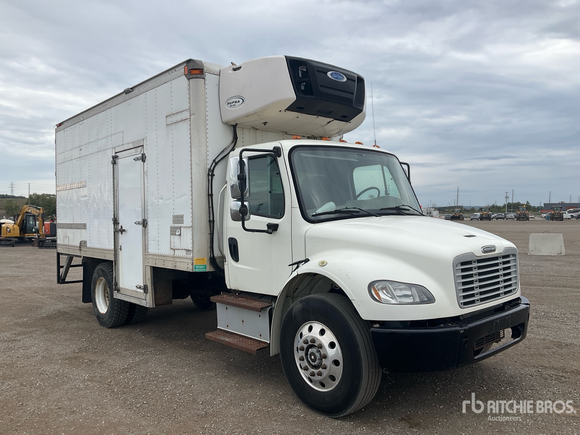 2015 Freightliner M2 106