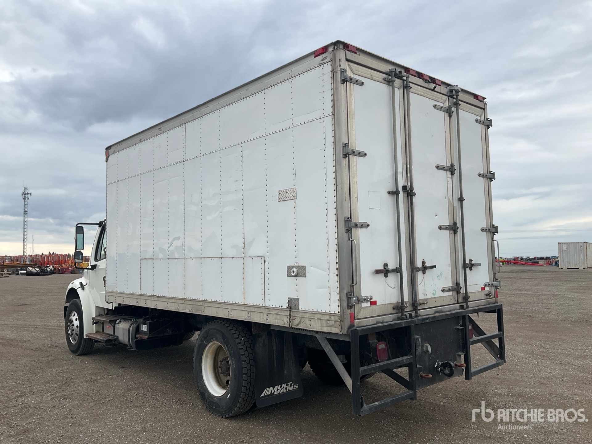 2015 Freightliner M2 106