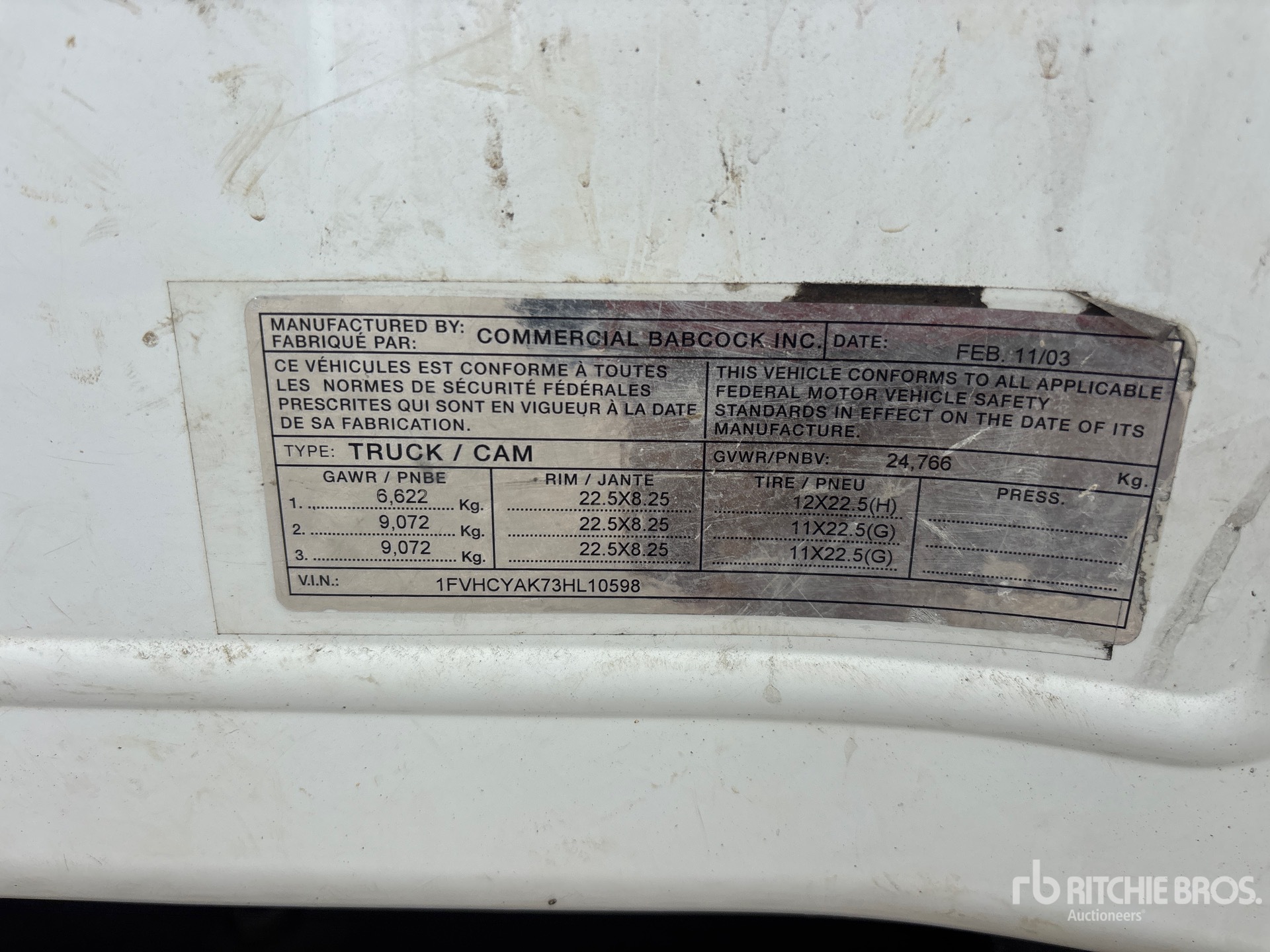 2003 Freightliner M2106