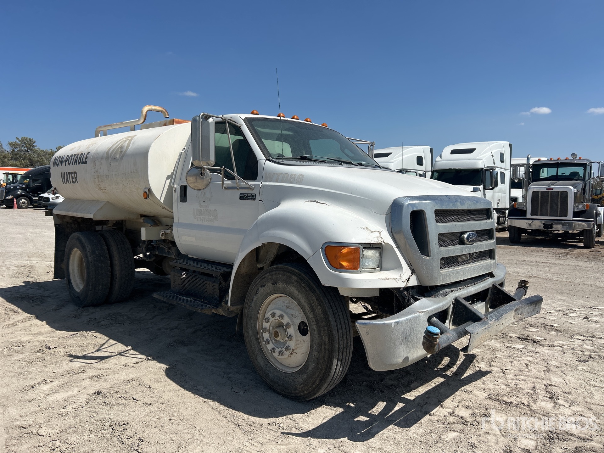 2013 Ford F-750