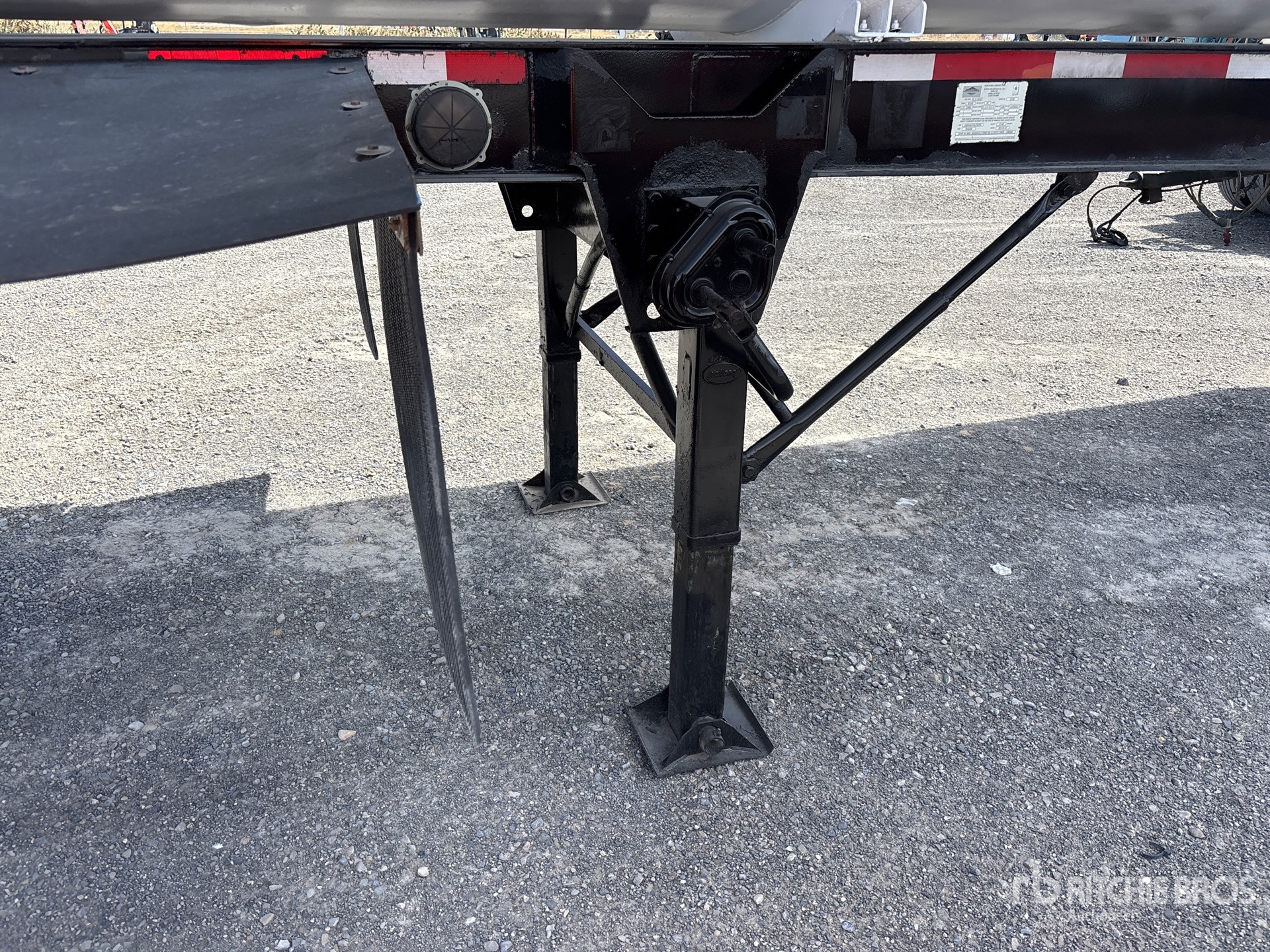 2016 Smithco 42 ft Tri/A