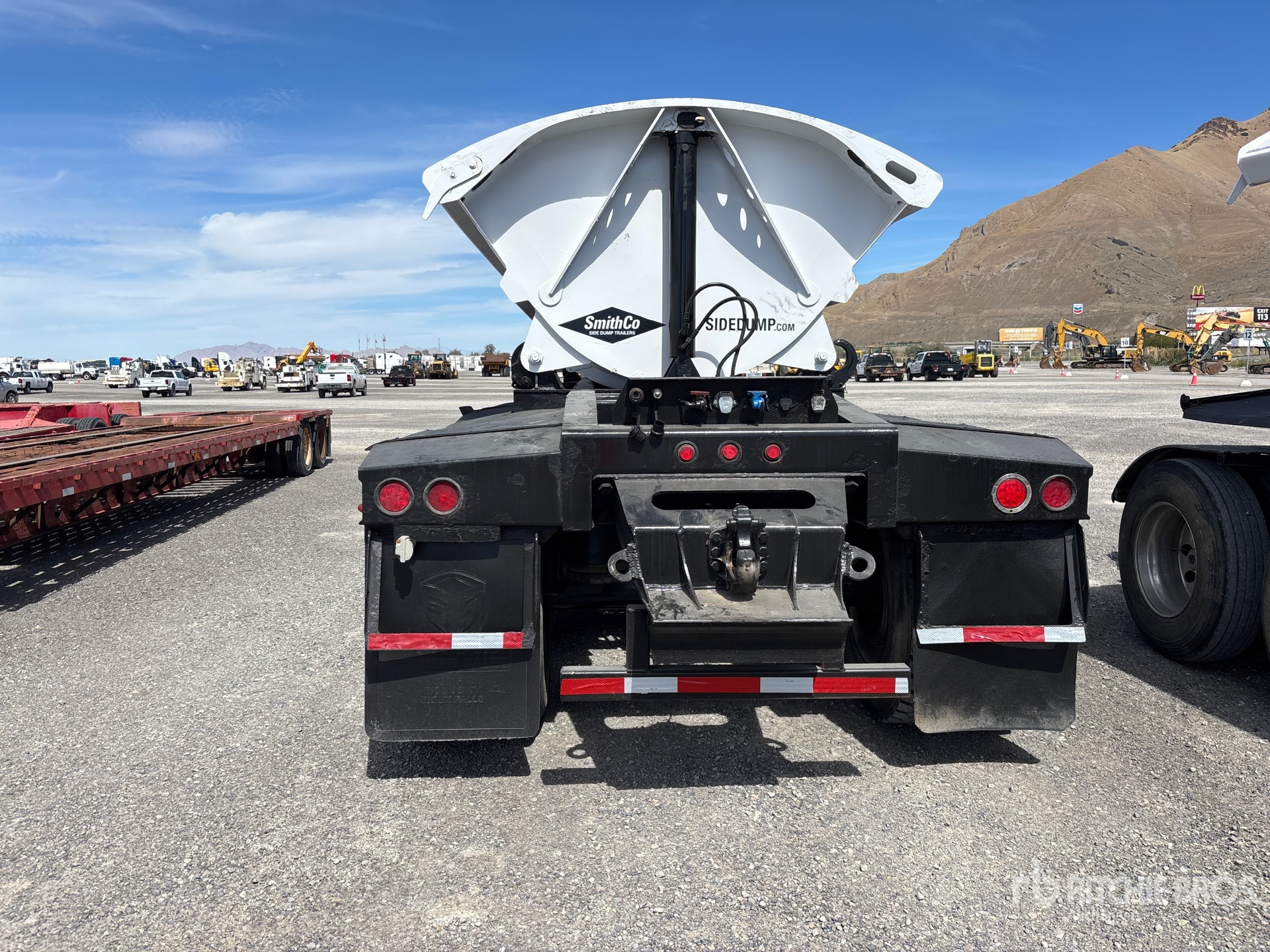 2016 Smithco 42 ft Tri/A