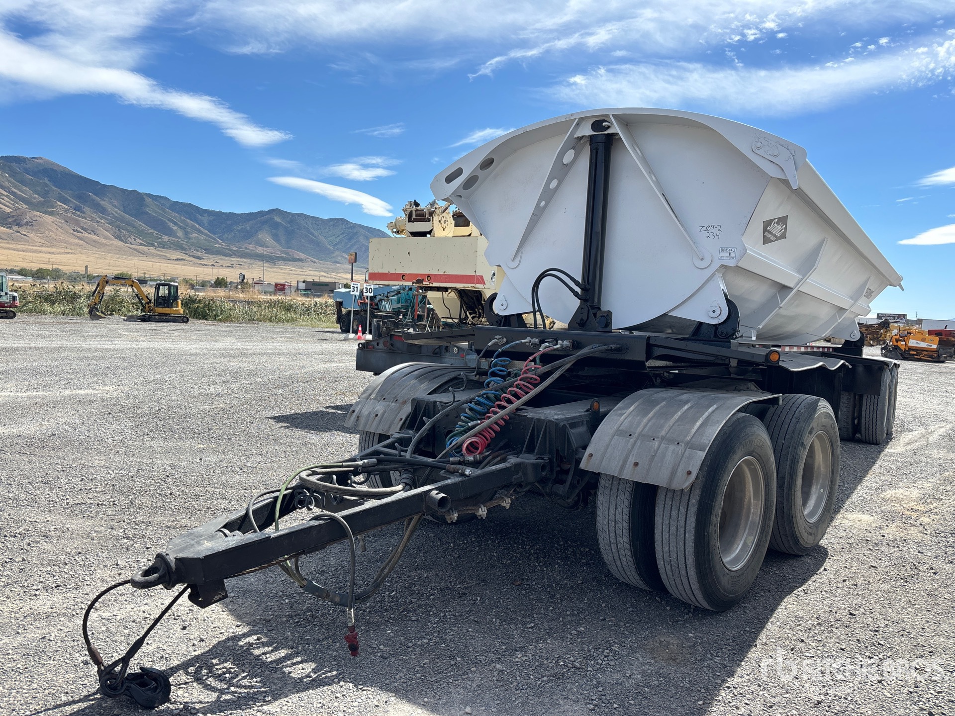 2012 Smithco 31 ft T/A