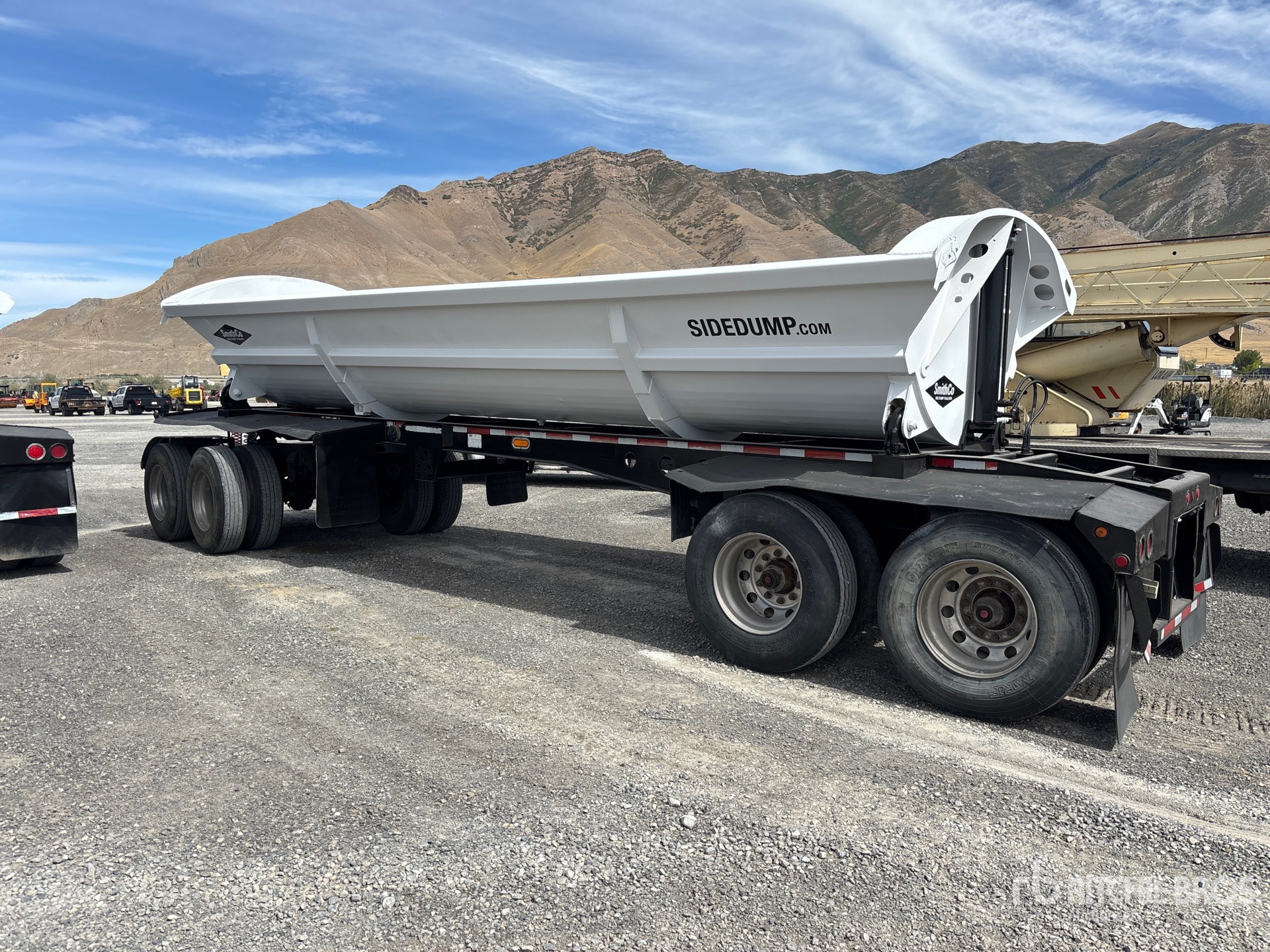 2012 Smithco 31 ft T/A
