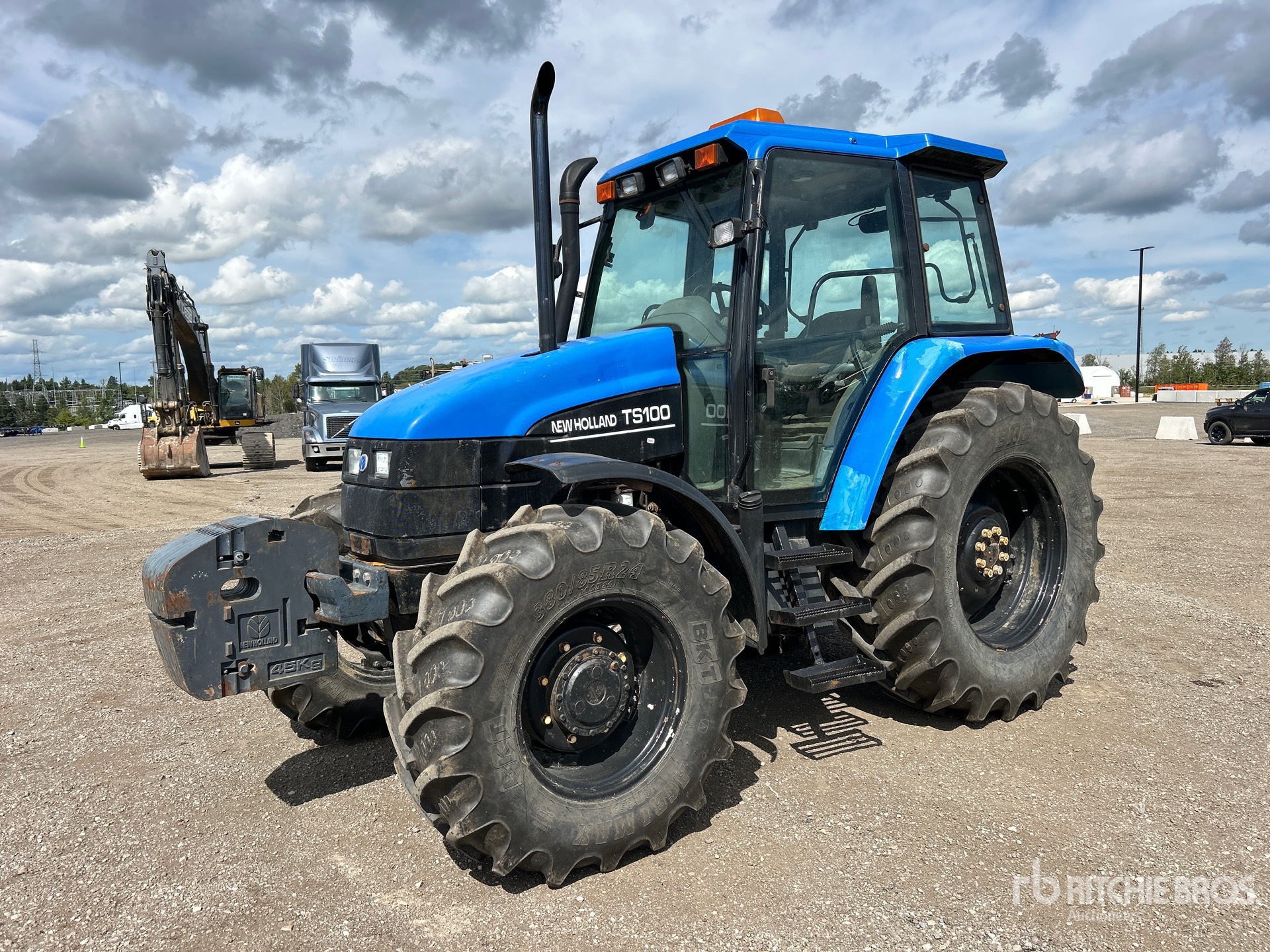 Photo of 1998 New Holland TS100