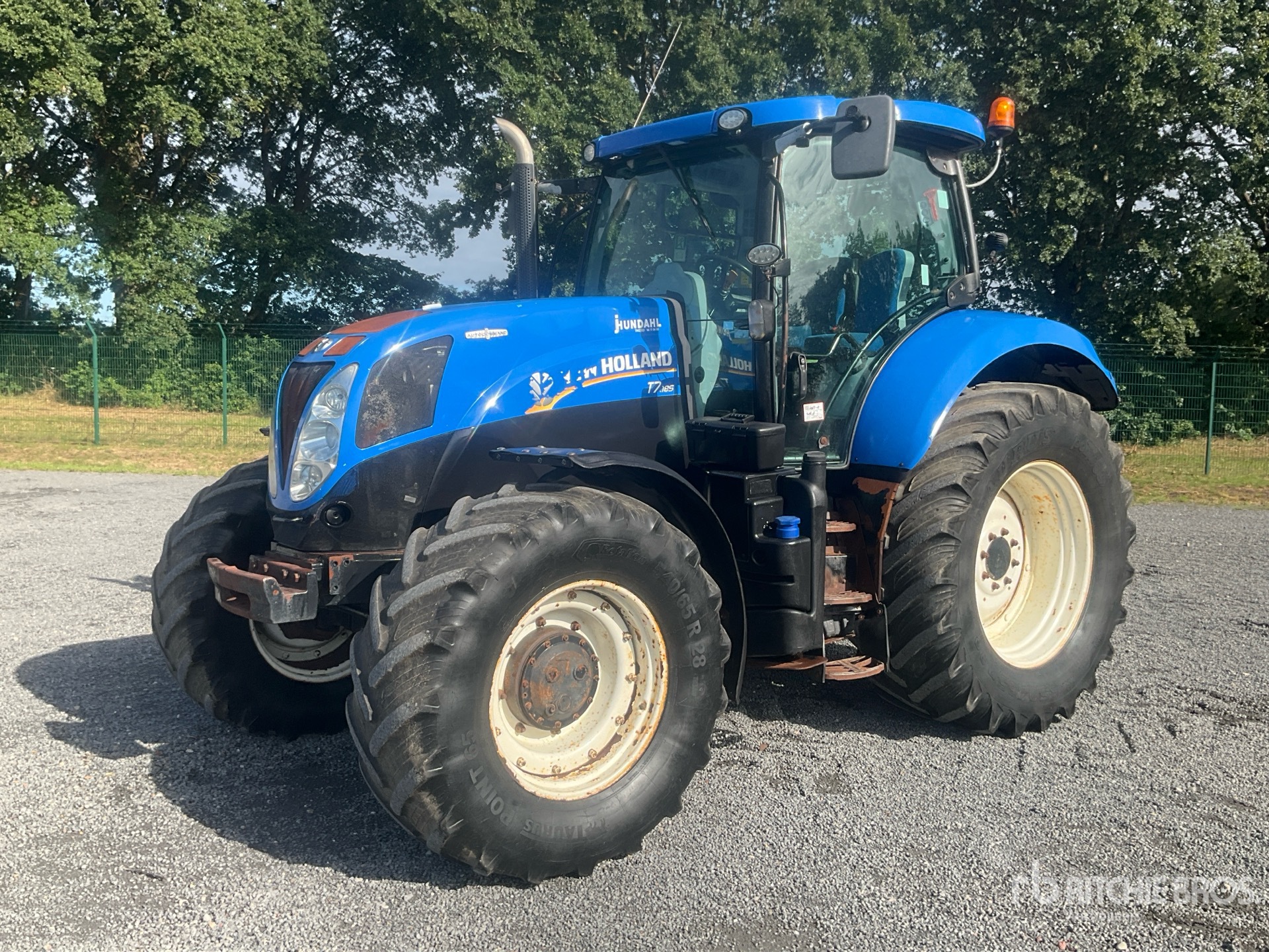 Photo of New Holland T7.185 AUTOCOMM