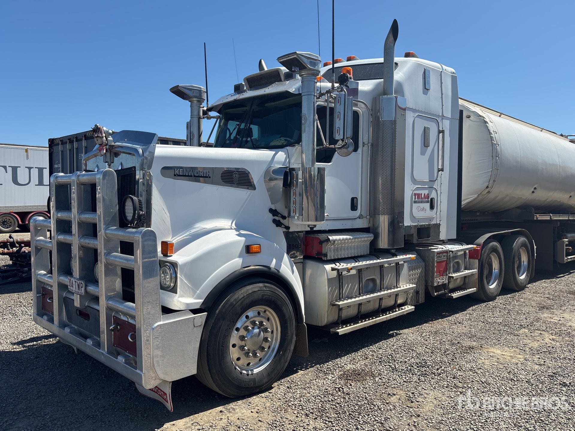 2014 Kenworth T909