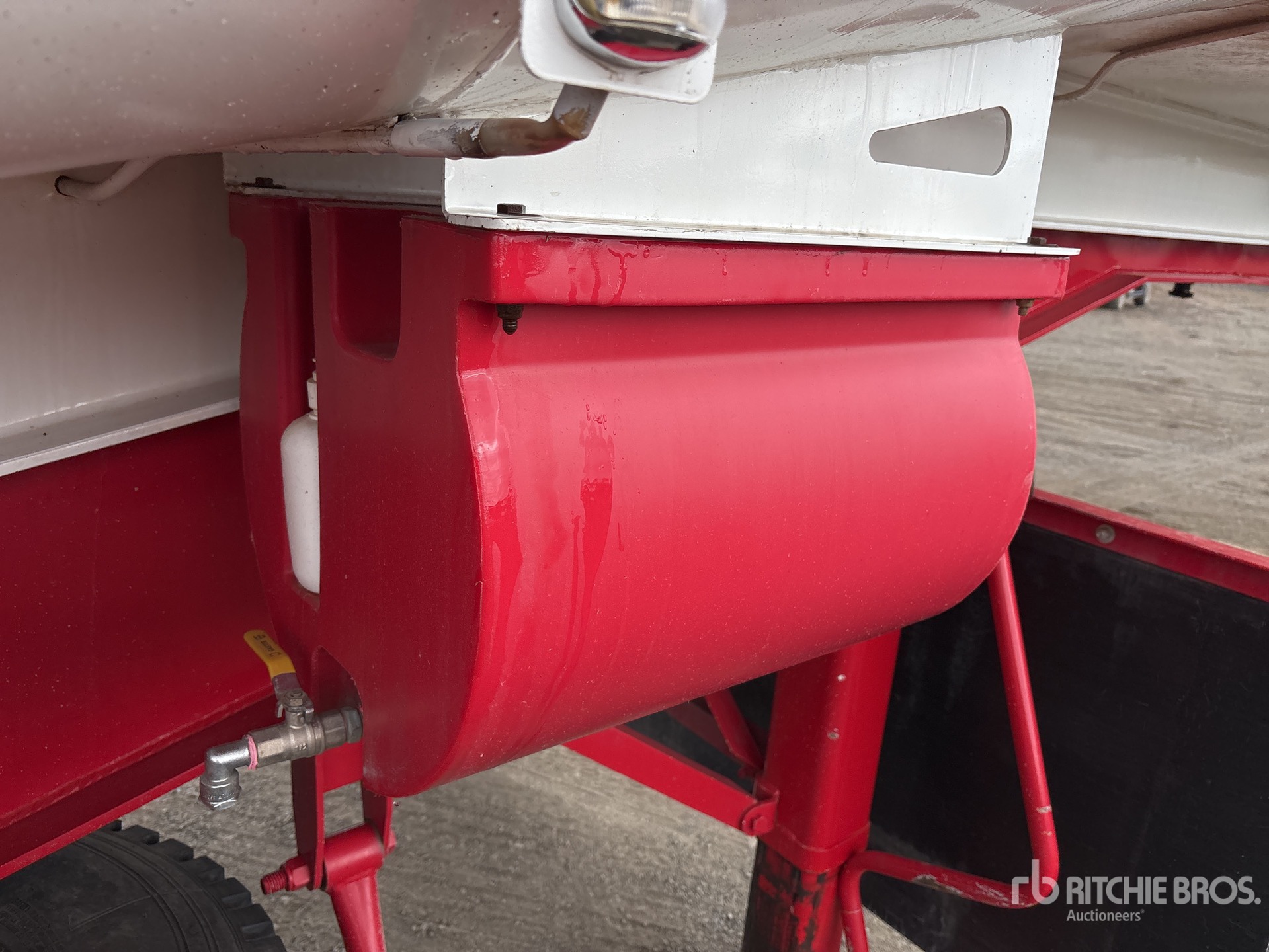 2022 Moore 10 M TRI/A STEP DECK