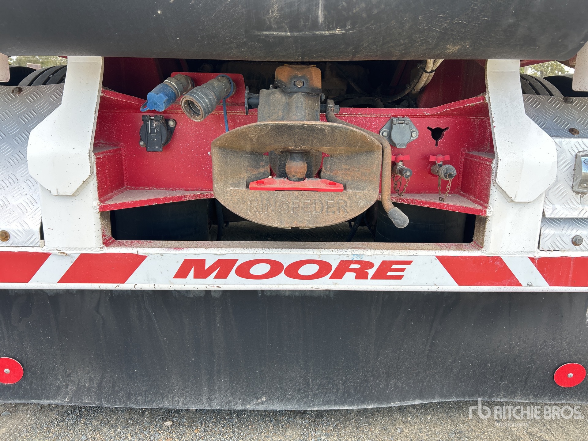 2022 Moore 10 M TRI/A STEP DECK
