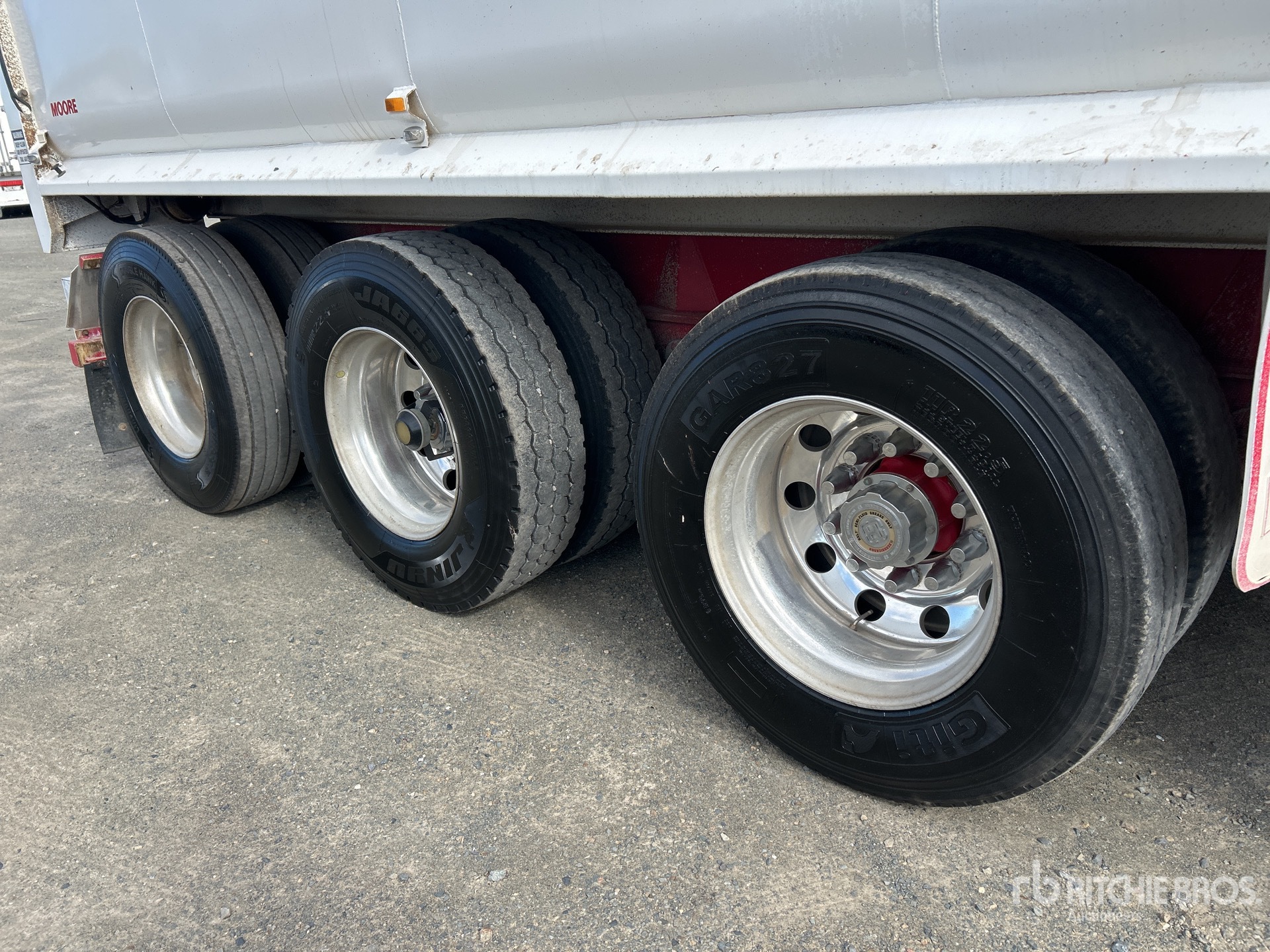 2022 Moore 10 M TRI/A STEP DECK