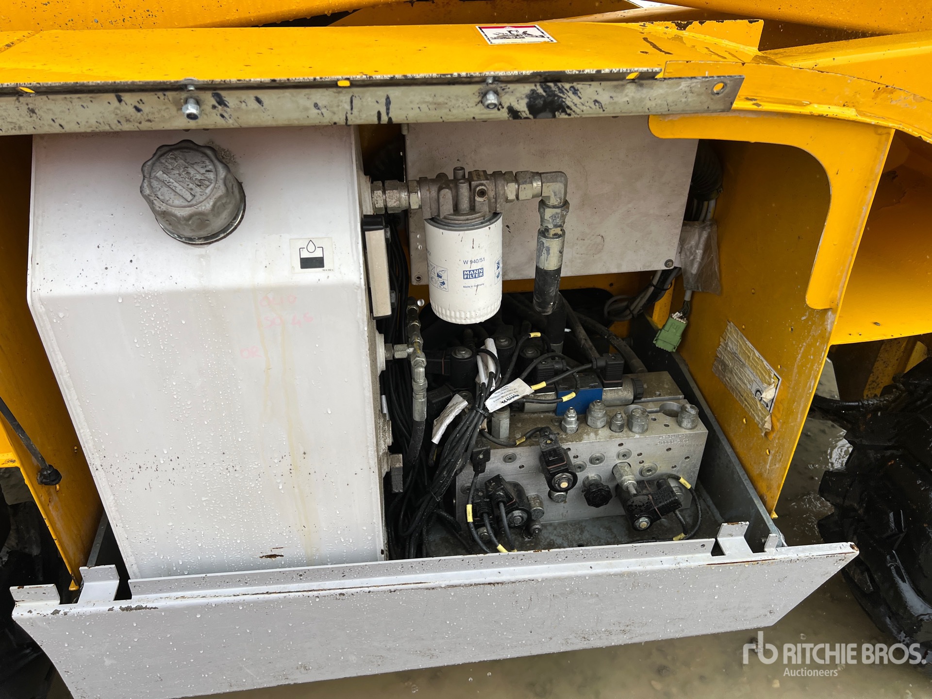 2018 Haulotte COMPACT12DX