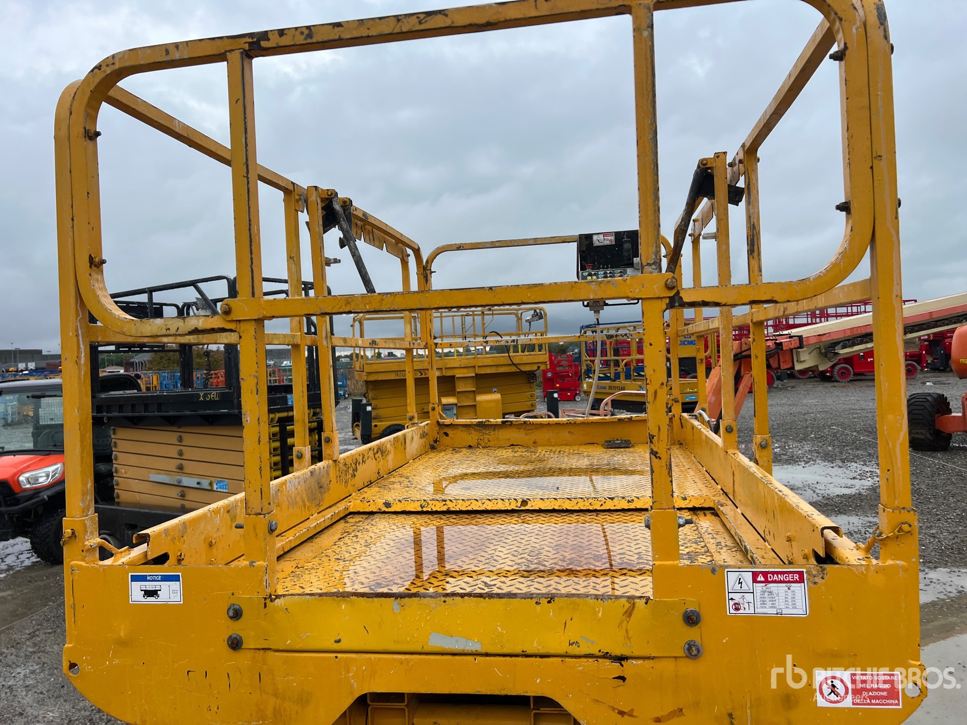 2018 Haulotte COMPACT12DX