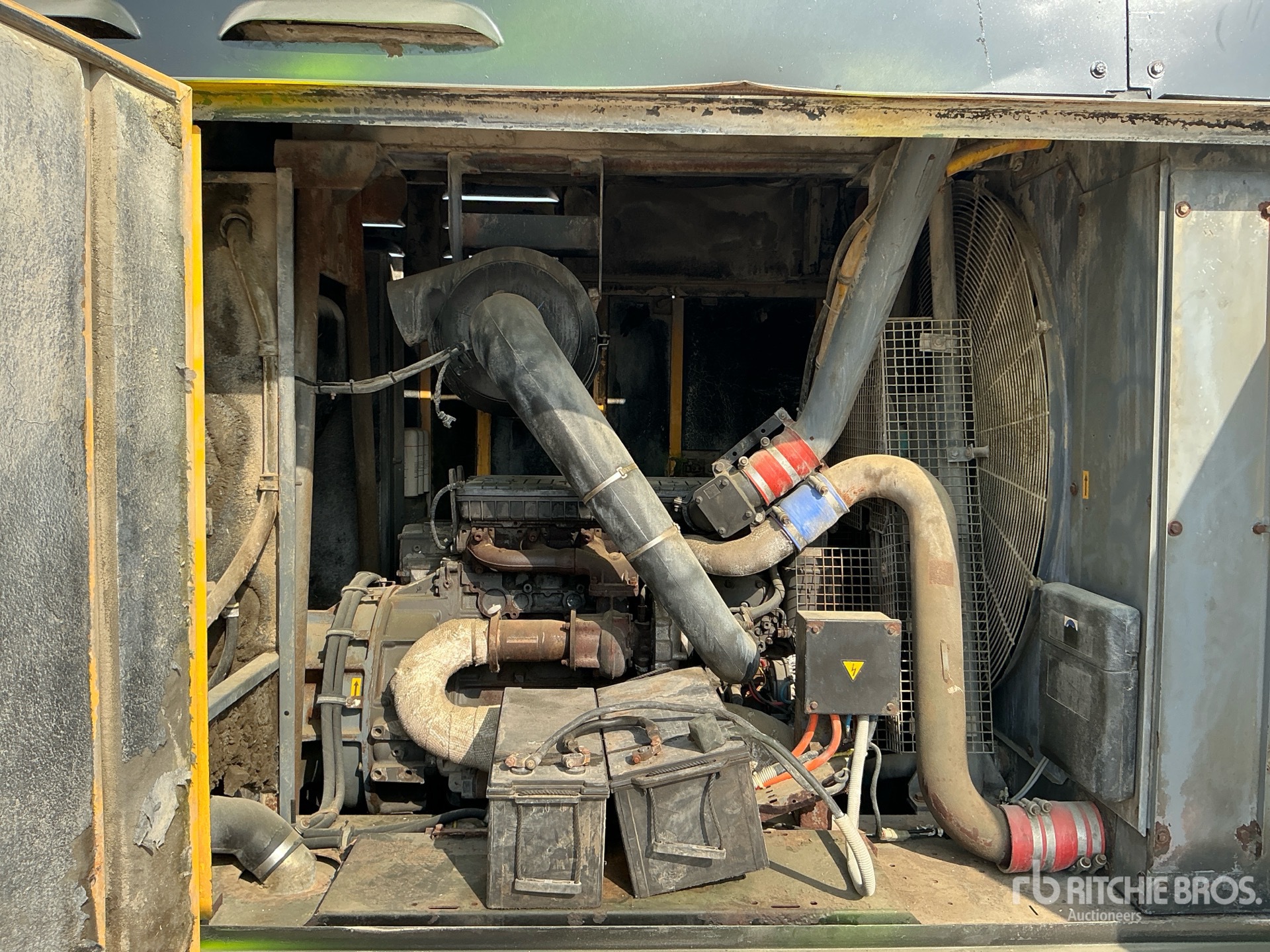 2005 Atlas Copco XAHS416MD