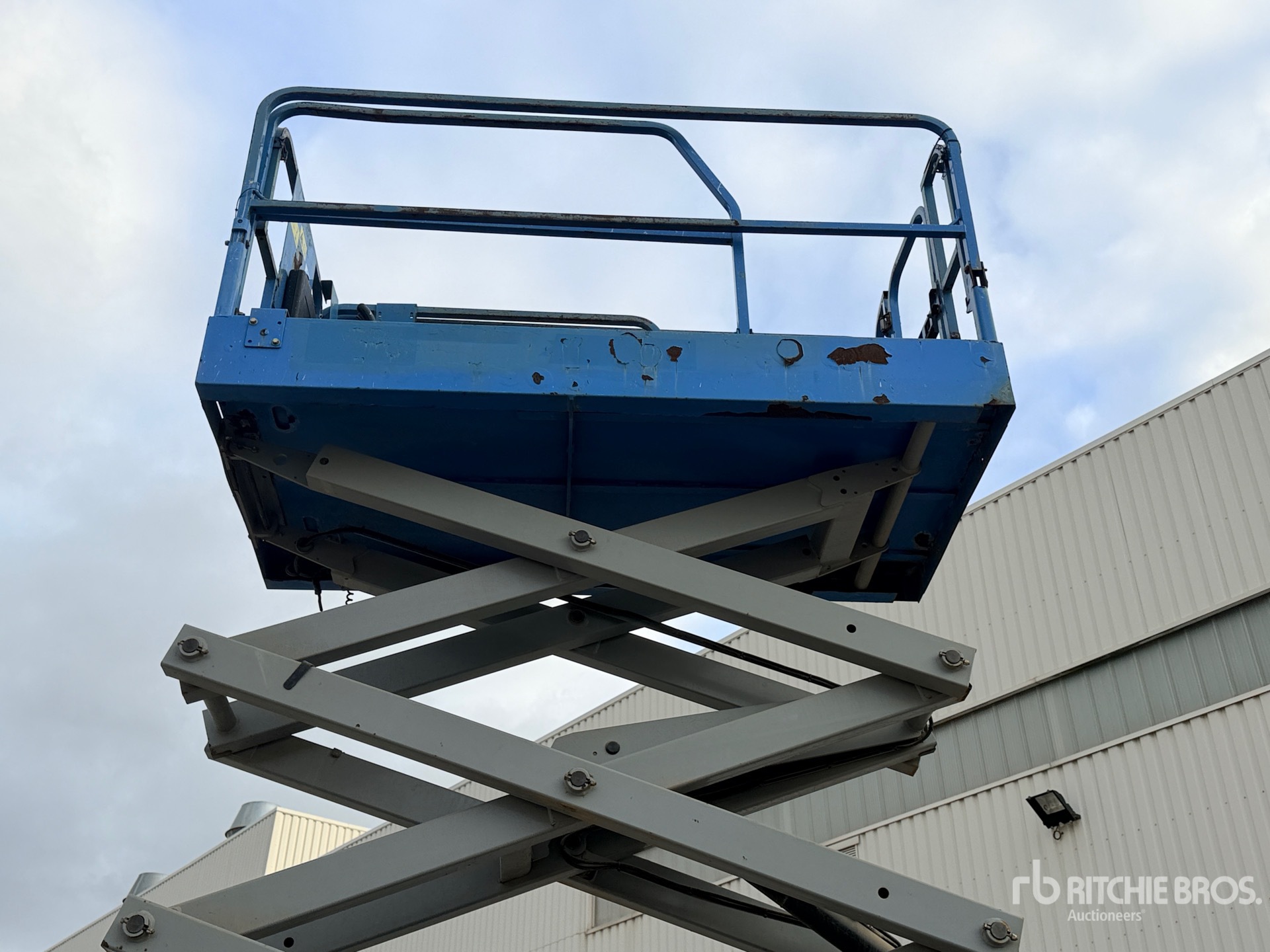 2013 Genie GS-3246
