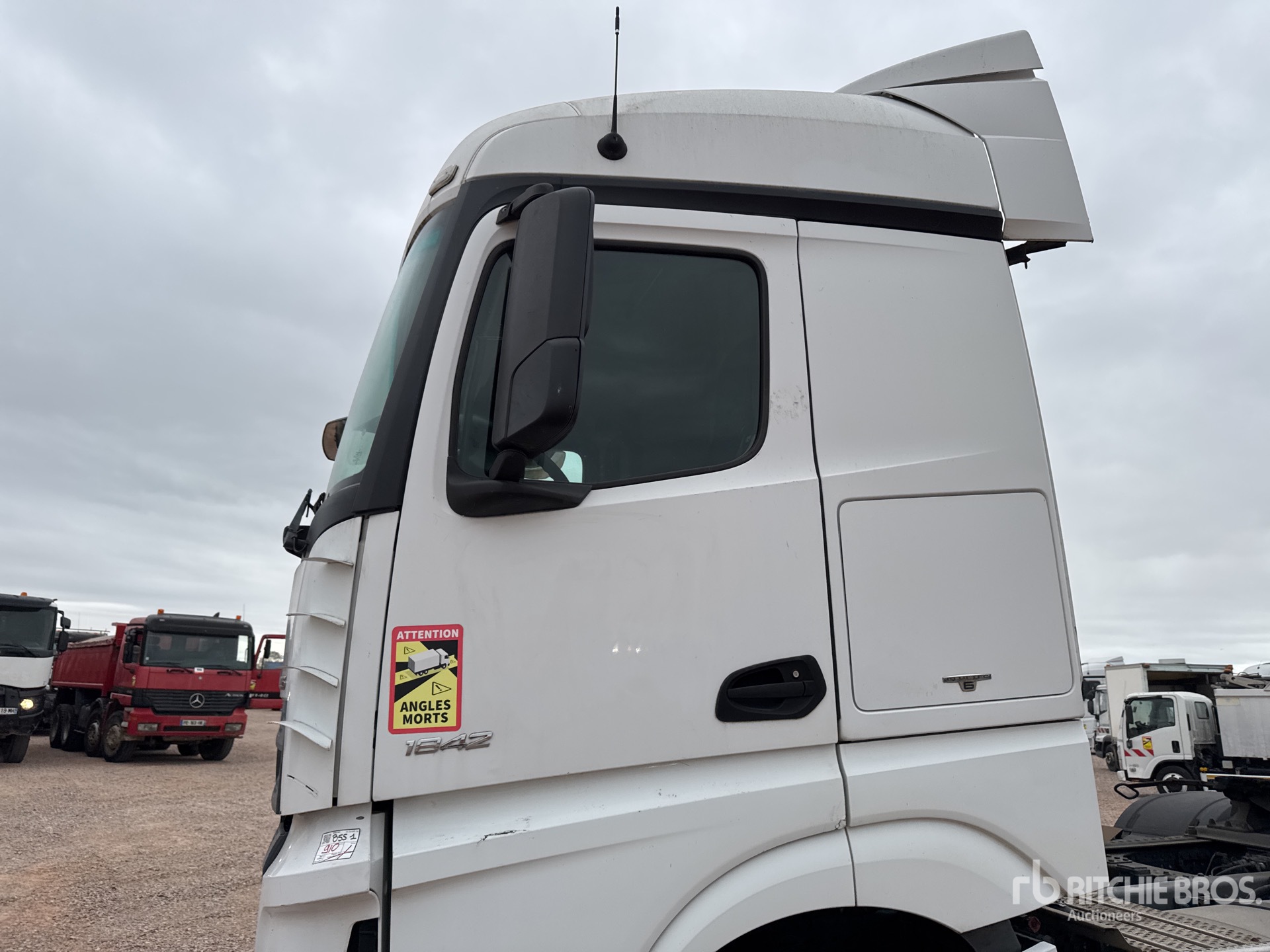 2014 Mercedes-Benz ACTROS 1842