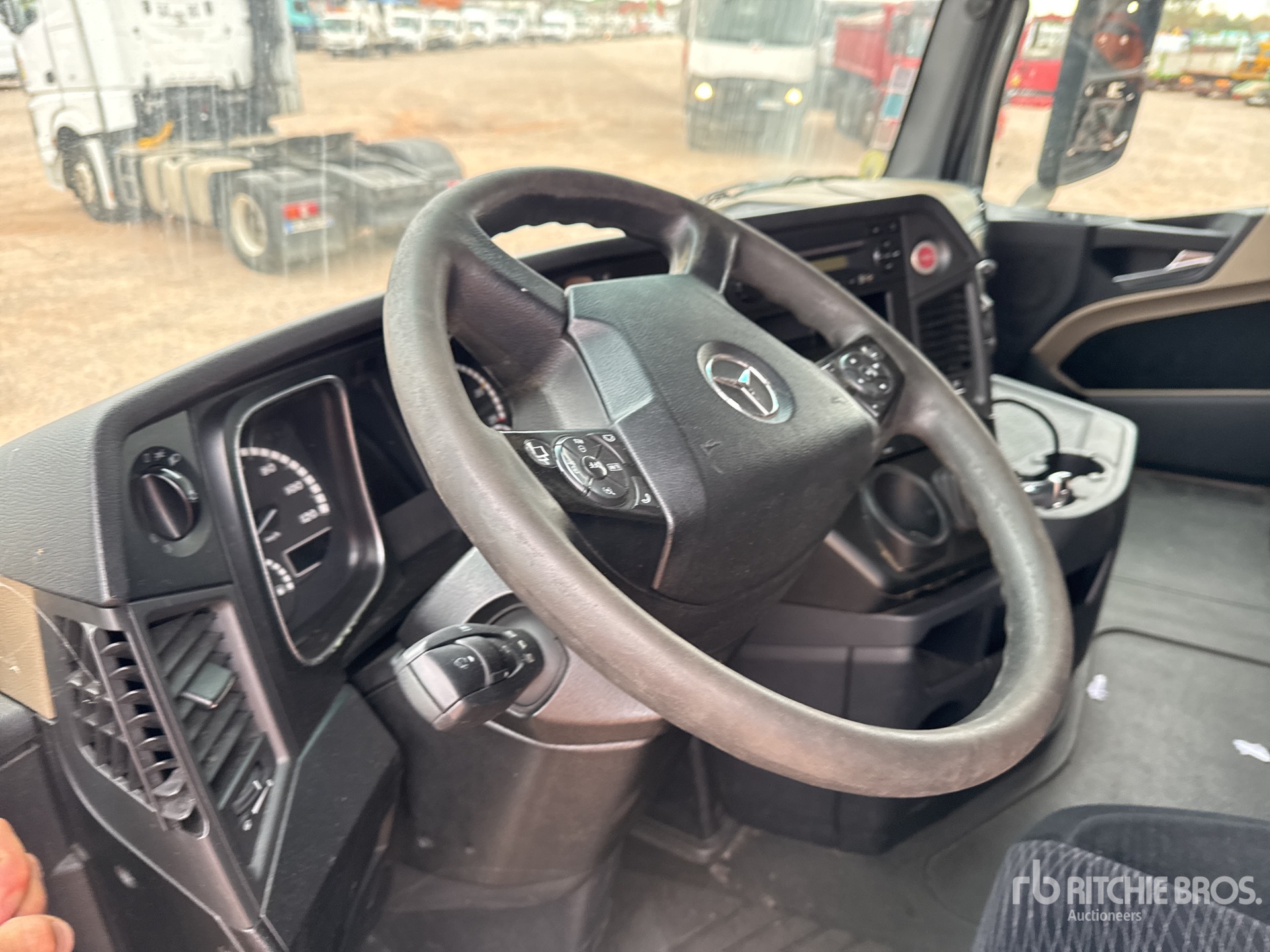 2014 Mercedes-Benz ACTROS 1842